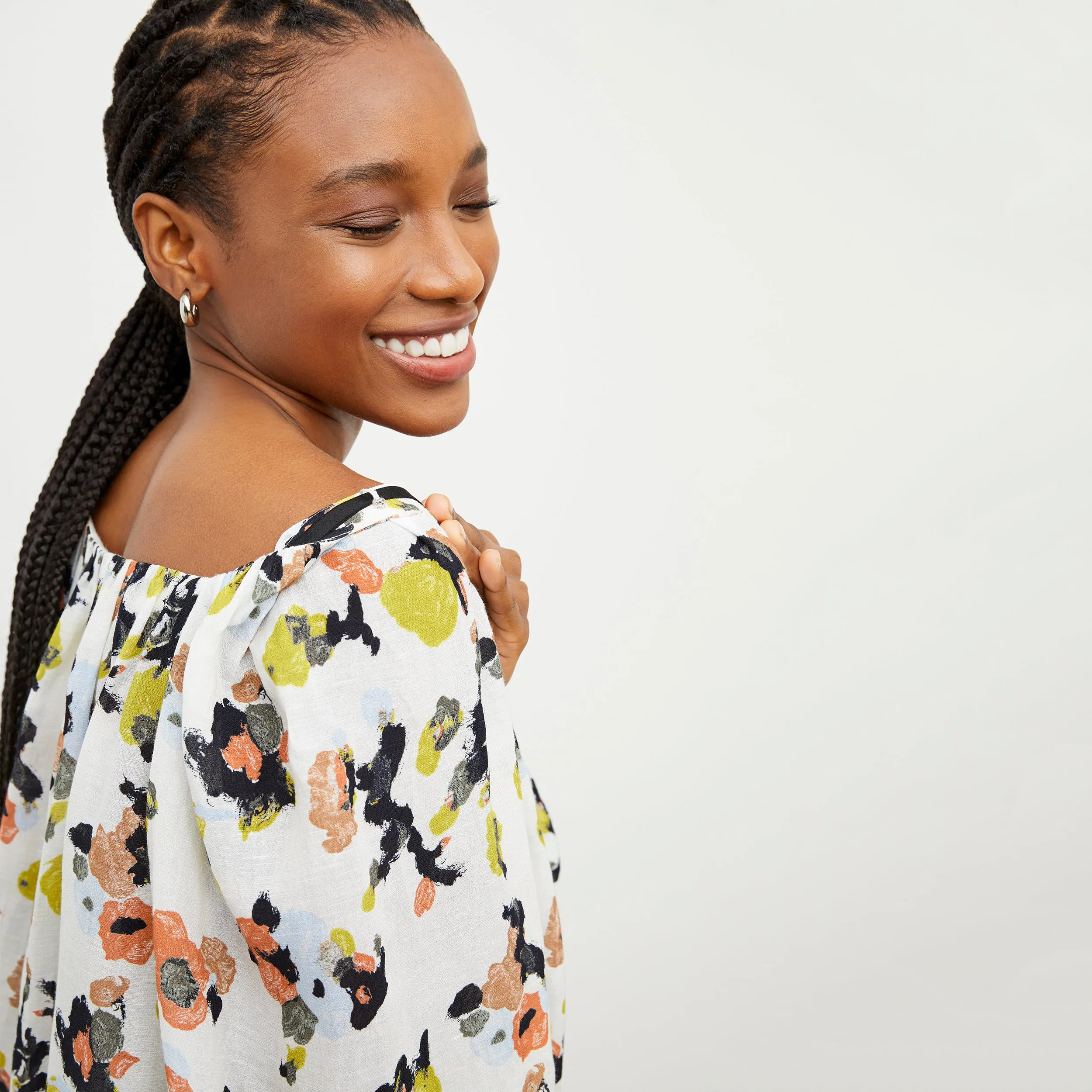 Camilla Top - Meadow Print Linen :: Multicolor Anti Static Treatment ButterSoft Handfeel