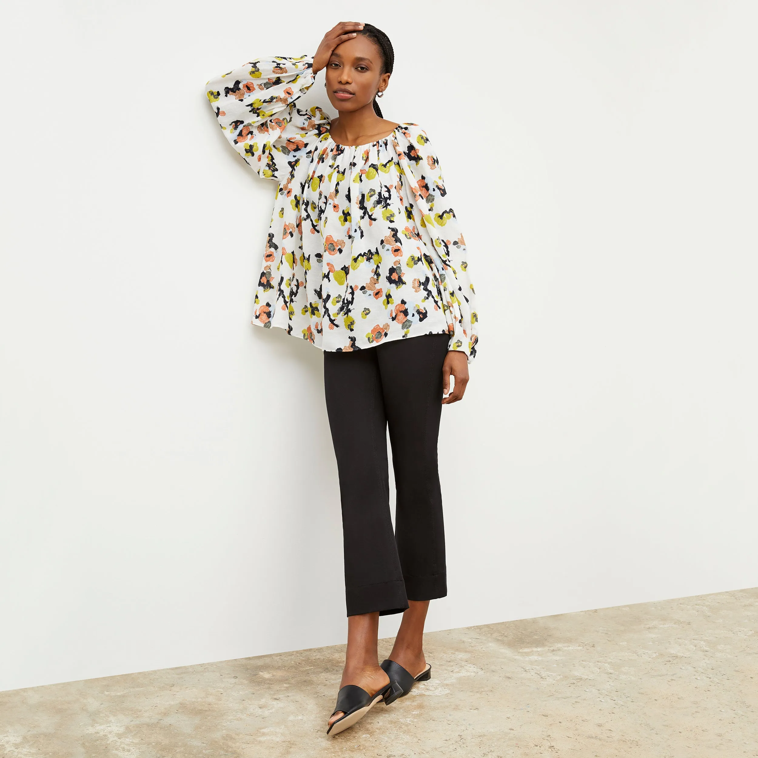 Airy Mesh Lining Camilla Top - Meadow Print Linen :: Multicolor