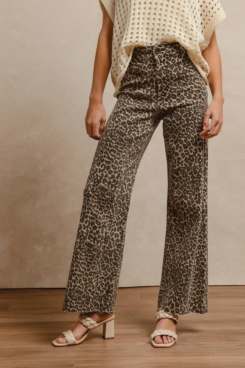 Casual Office Layer Ready IB1708-01 | LEOPARD PRINT HIGH RISE FLARE JEANS