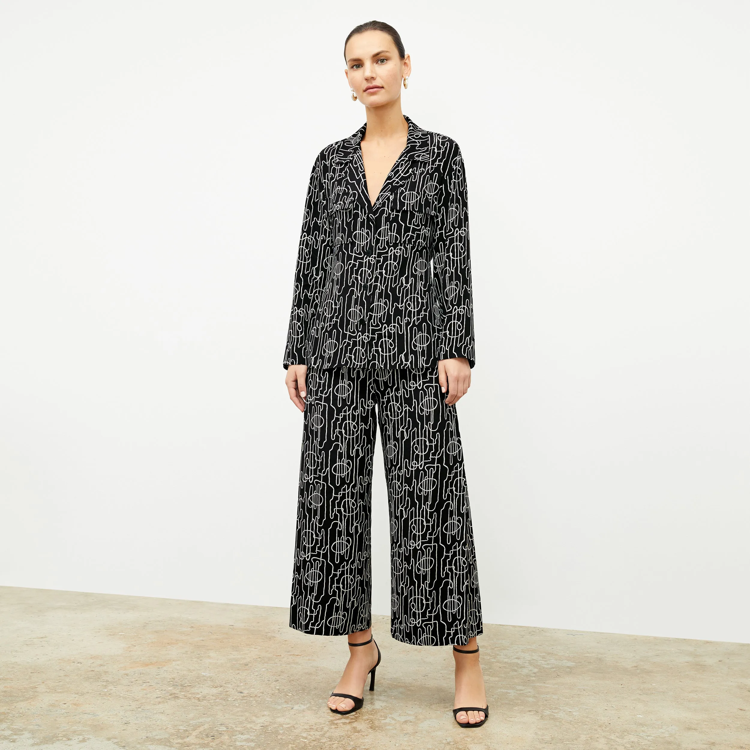 Alyssa Jacket - Washable Silk :: Symphony Print SlimFit Thermal Regulation Technology