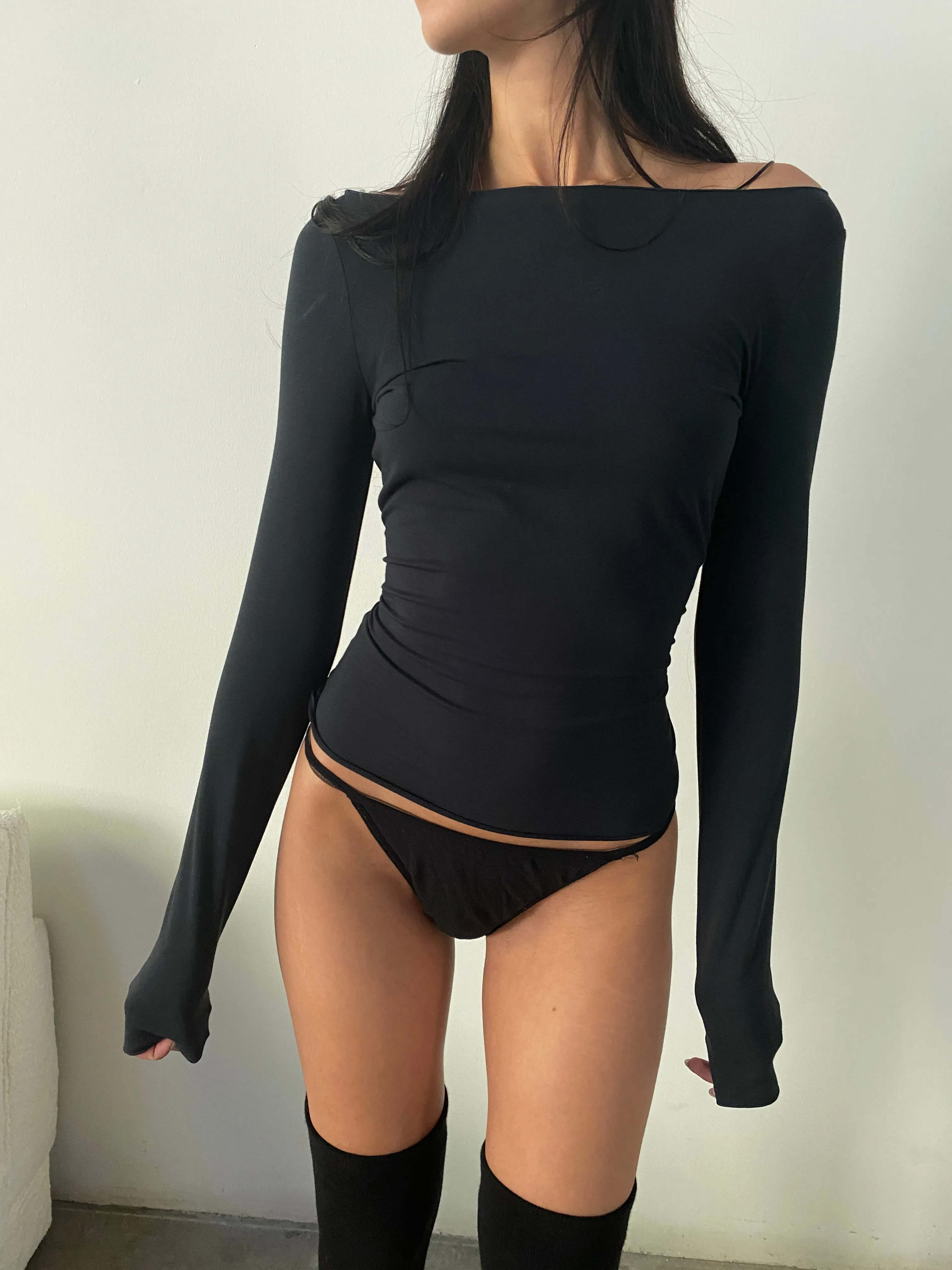 AMELIA TOP - BLACK FlexibleWaistband