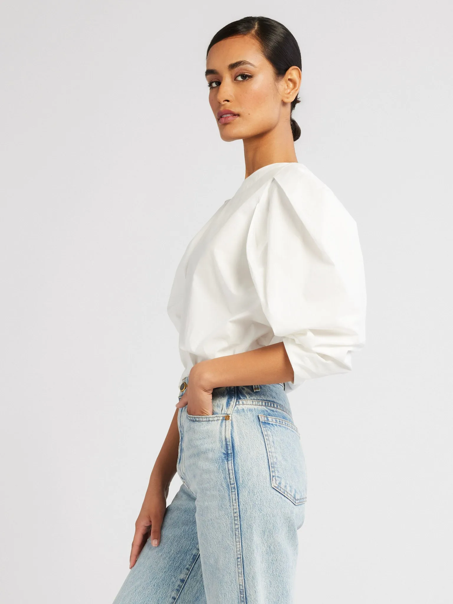 Lila Top in White ConvertibleSleeves