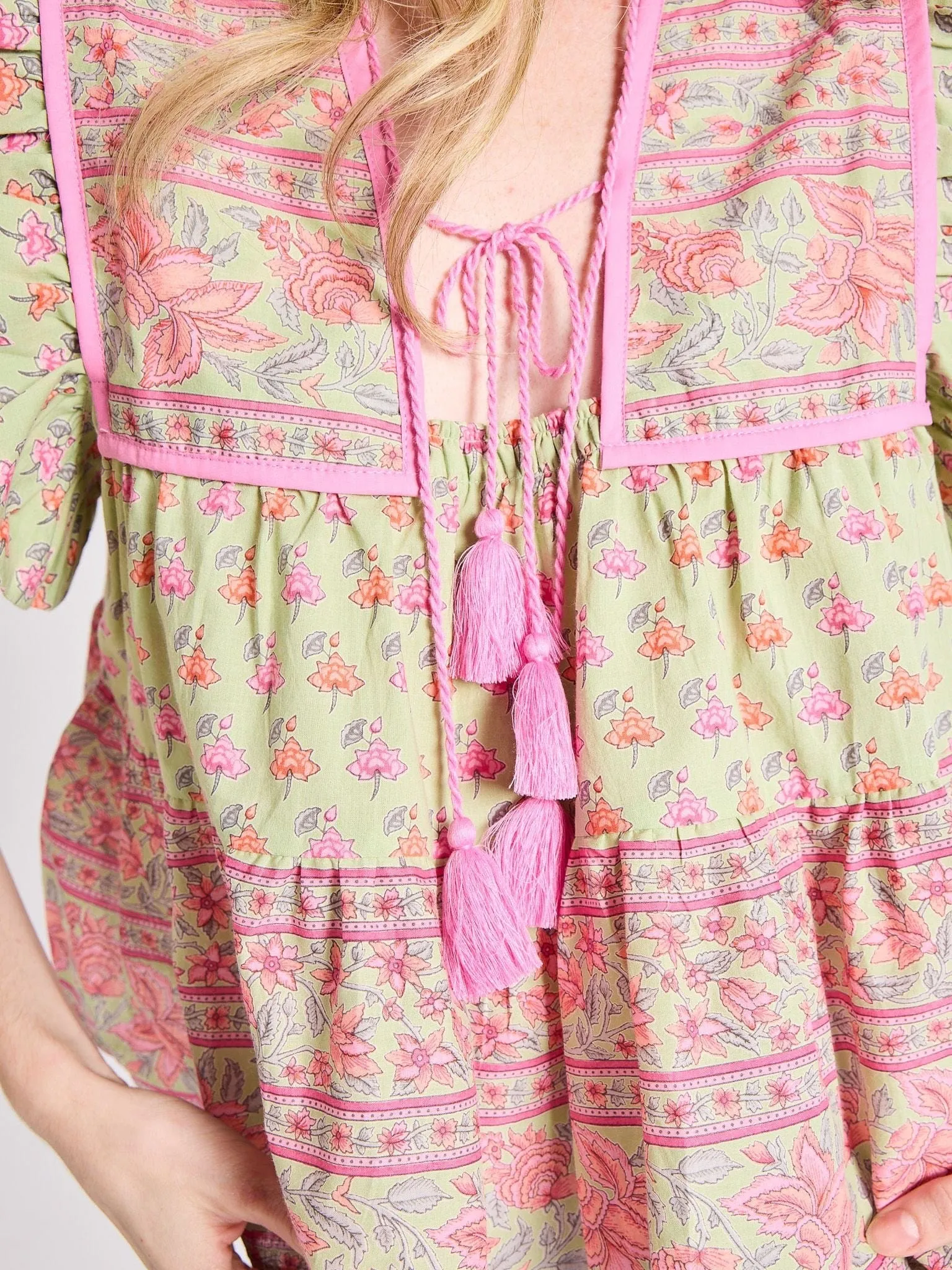 Zipper Closure FlatlockSeams Chelsea Top in Tulip Print