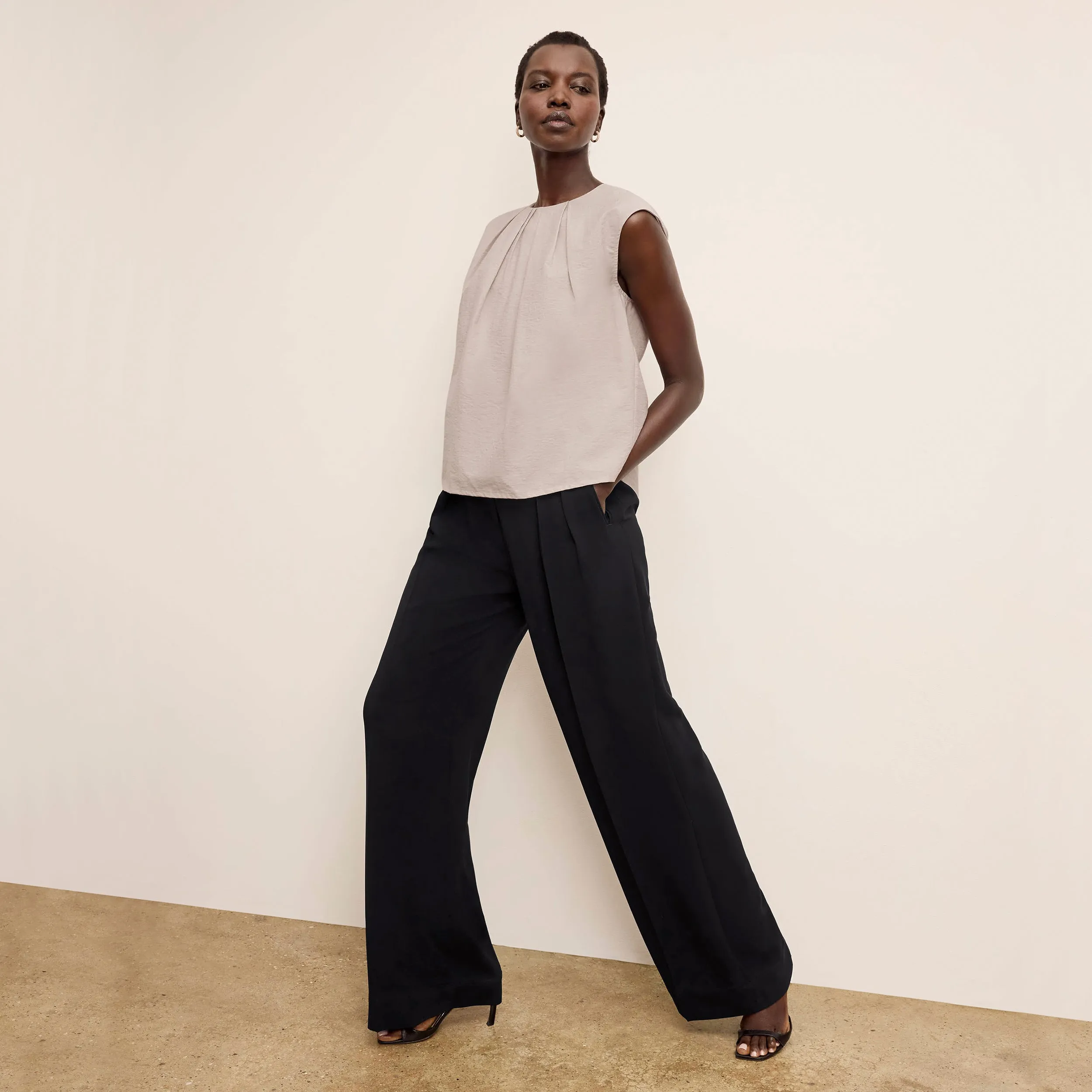 Nika Summer Friday Top - Voile :: Quartz Ribbed Trim Details LightReflectiveTrim