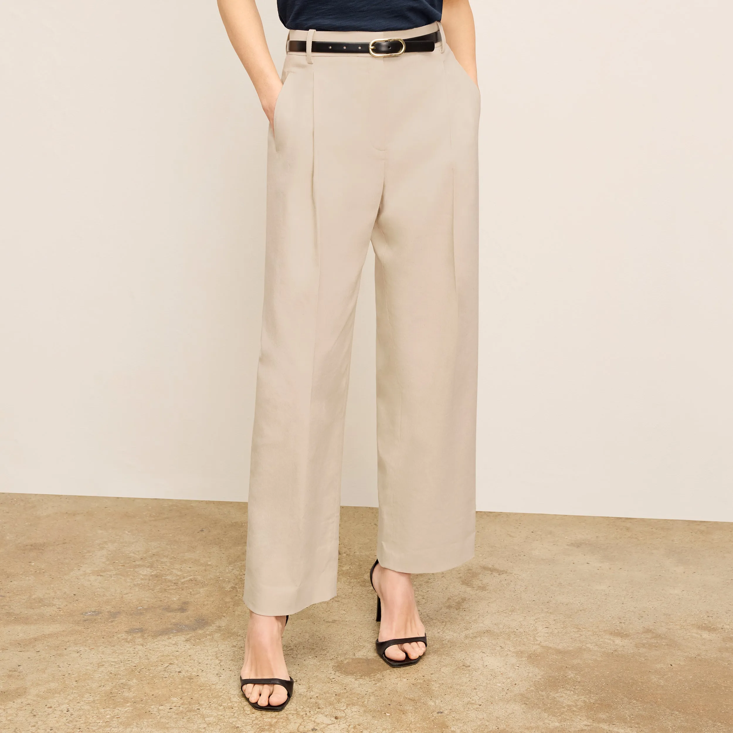 Arlo Breeze Pant - Cotton Viscose :: Natural Foldable Compact Design Flexible Neckline