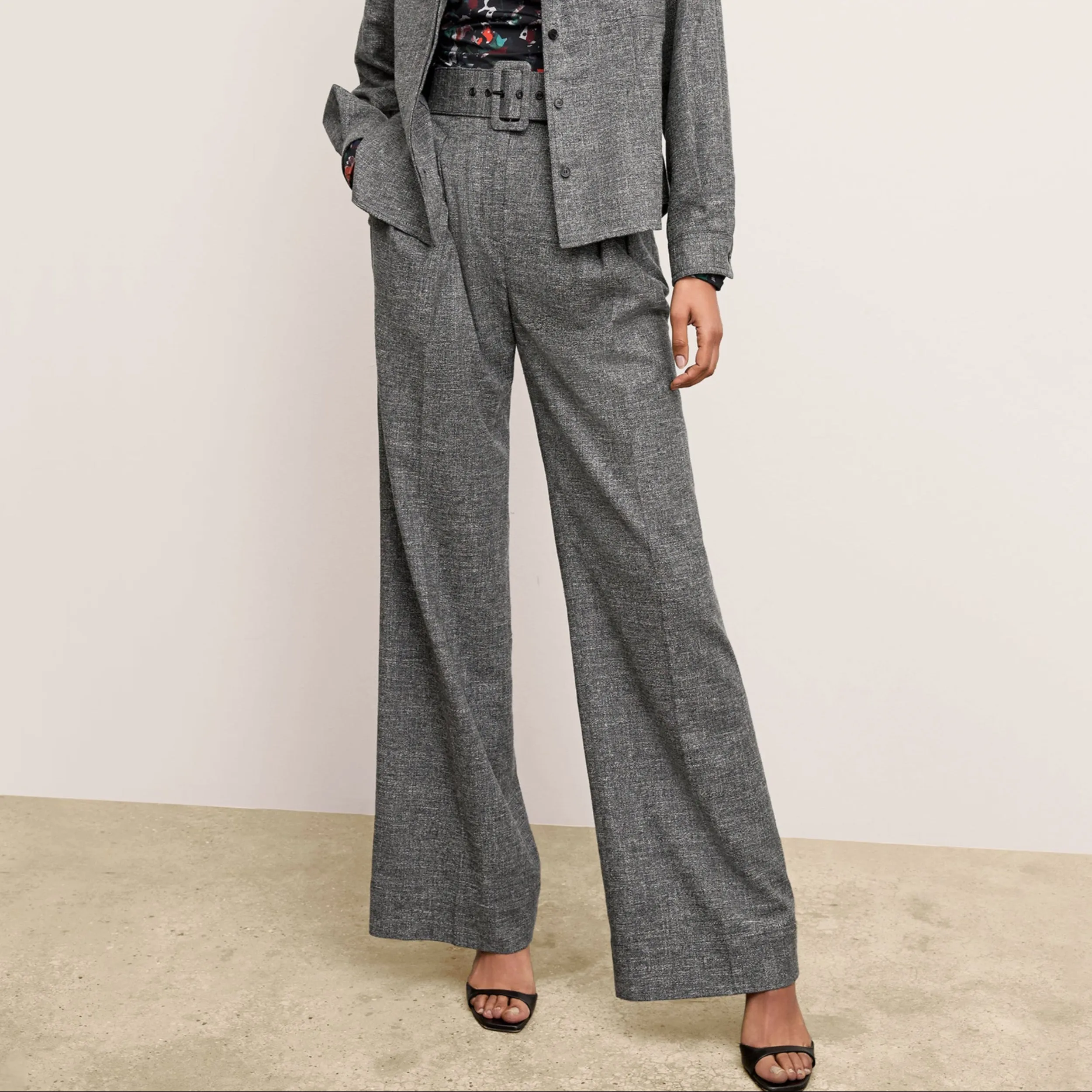 Ventilated Panel Design Simple Style Bia Pleated Trouser - Crosshatch Suiting :: Black/White Buttery Soft Handfeel