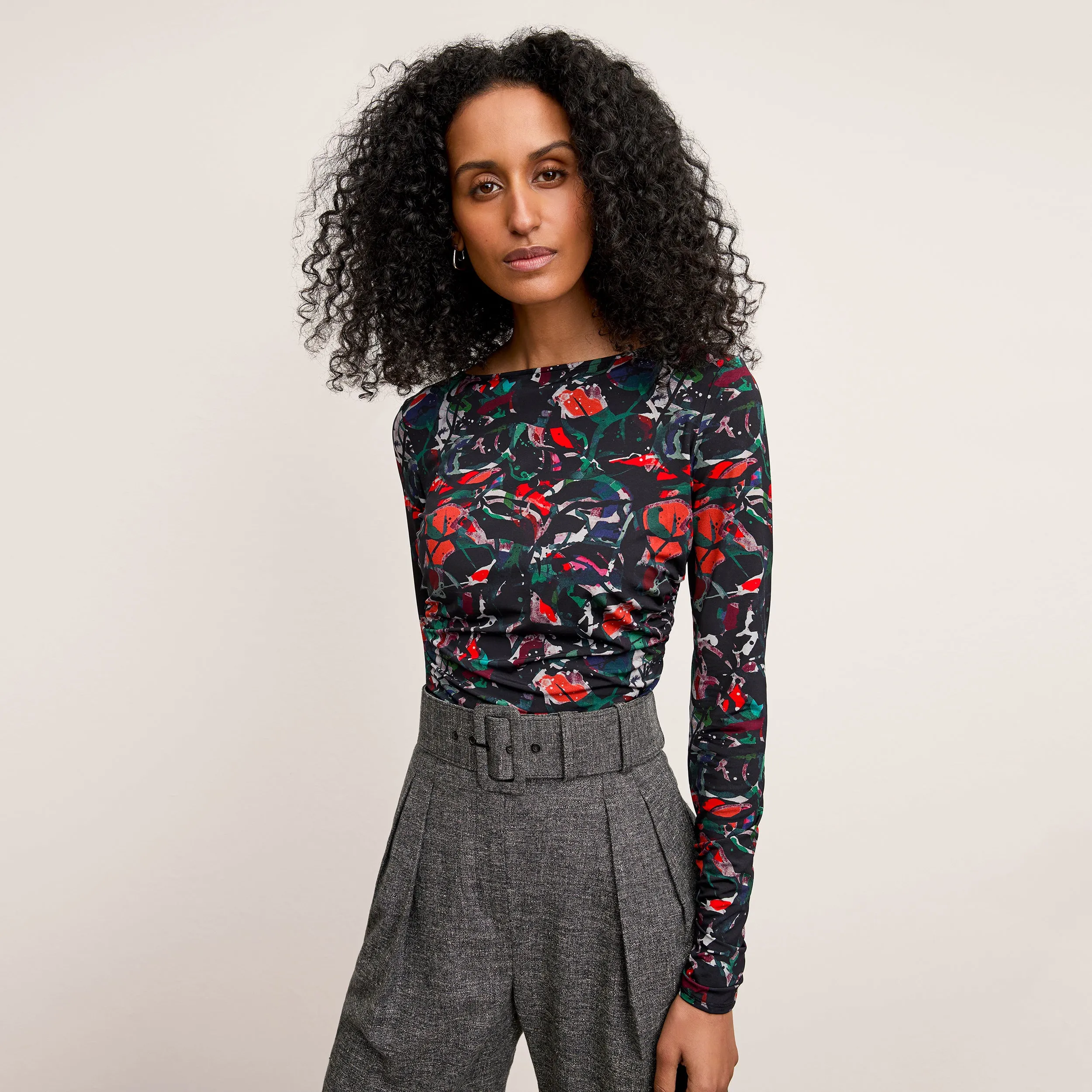 Bia Pleated Trouser - Crosshatch Suiting :: Black/White Buttery Soft Handfeel V-neck Shirt ContouredPanels