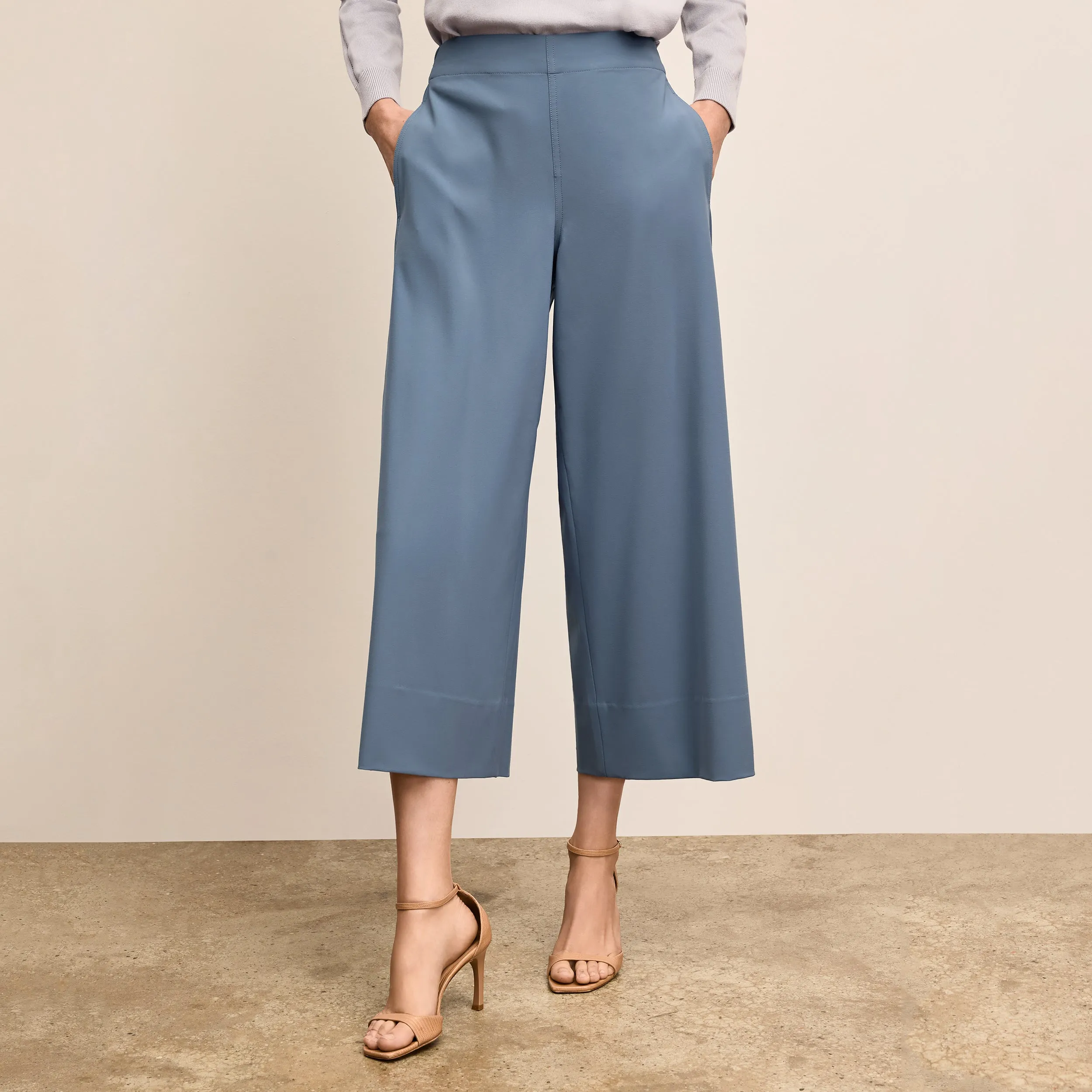 Reinforced Hem Stitching Elena Travel Culotte - OrigamiTech :: Dusty Blue
