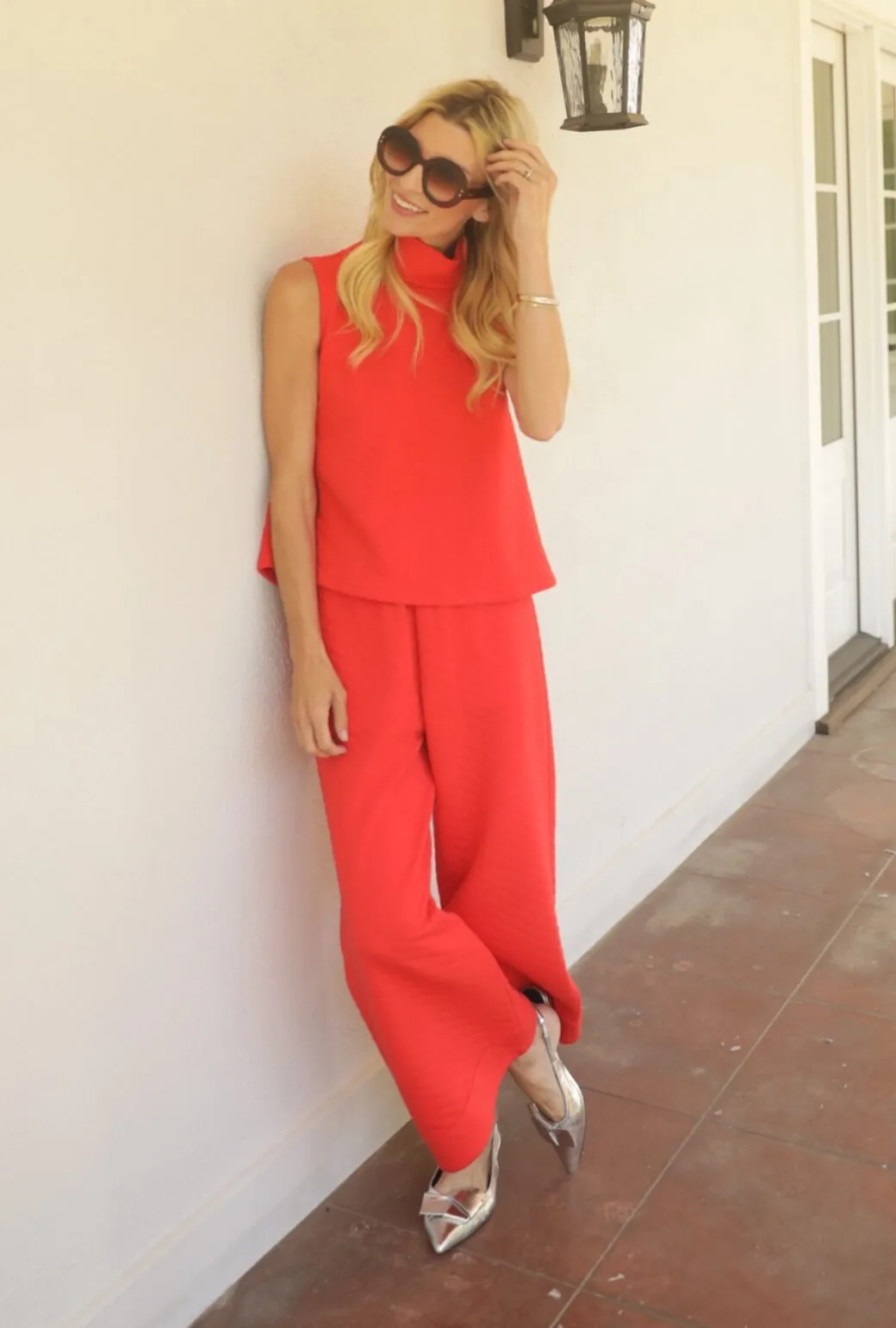 Hidden Zipper Compression Fit Buru x Val Cropped Sleeveless Mod Top 2.0 - Rouge Diamond Knit