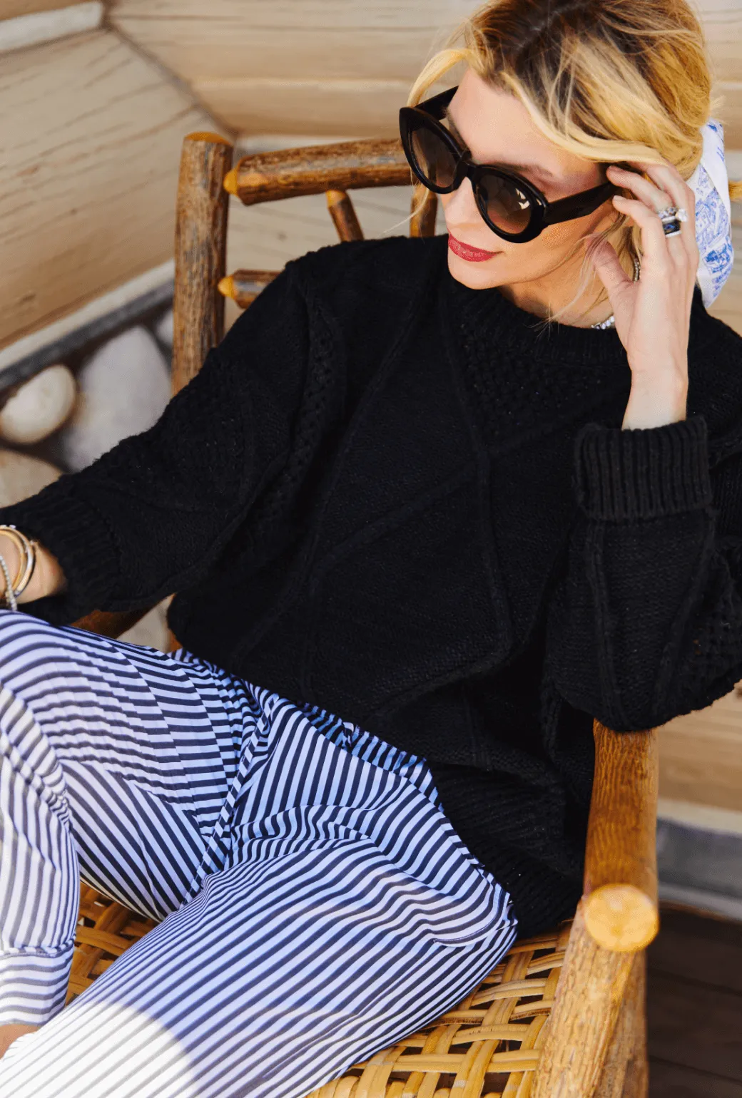 Cable Knit Fisherman Sweater - Black LowMaintenanceMaterial Bonded Seam Construction