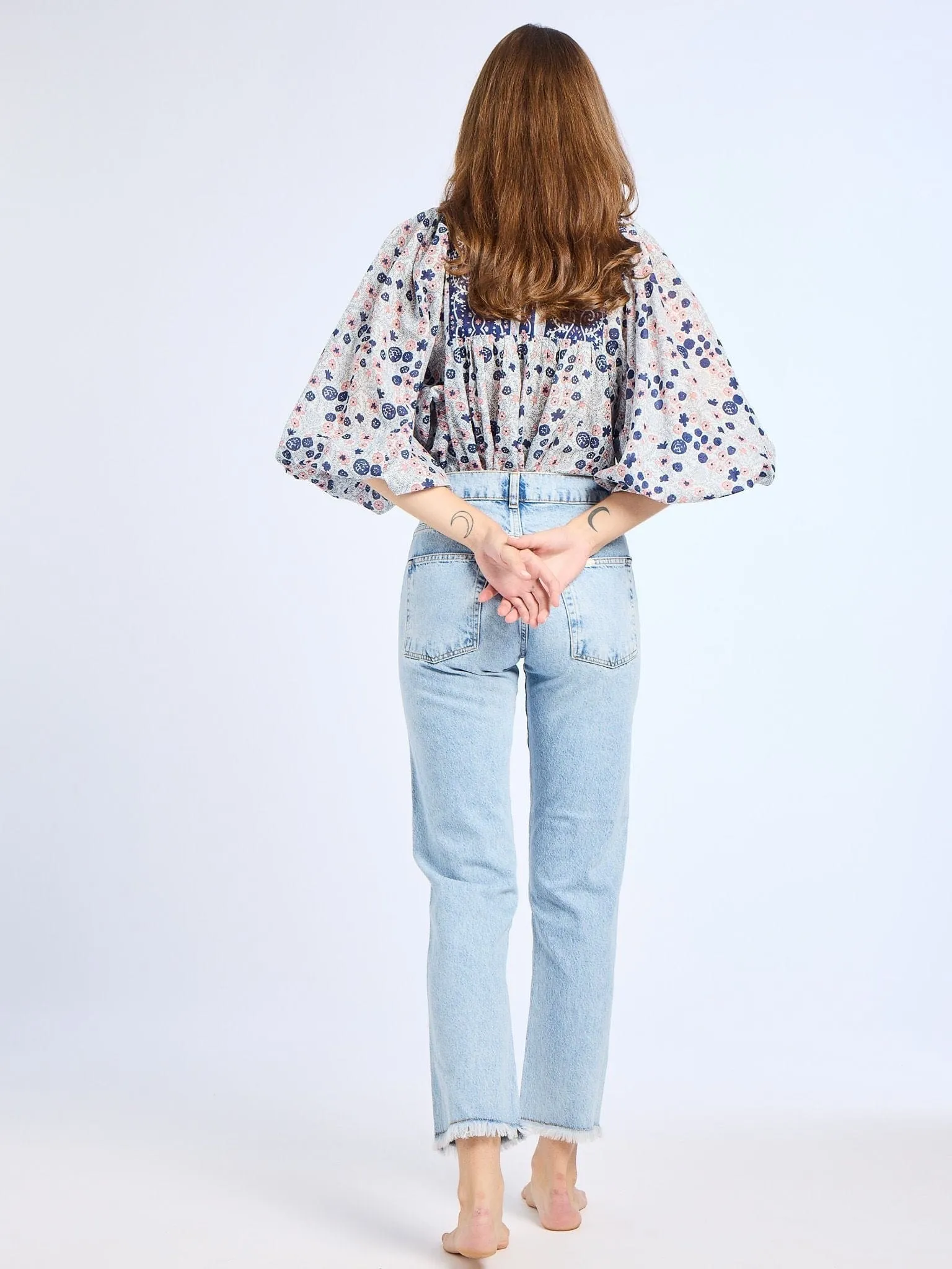 Architectural Tailoring LowProfileSeams Charlie Top in Navy Floral