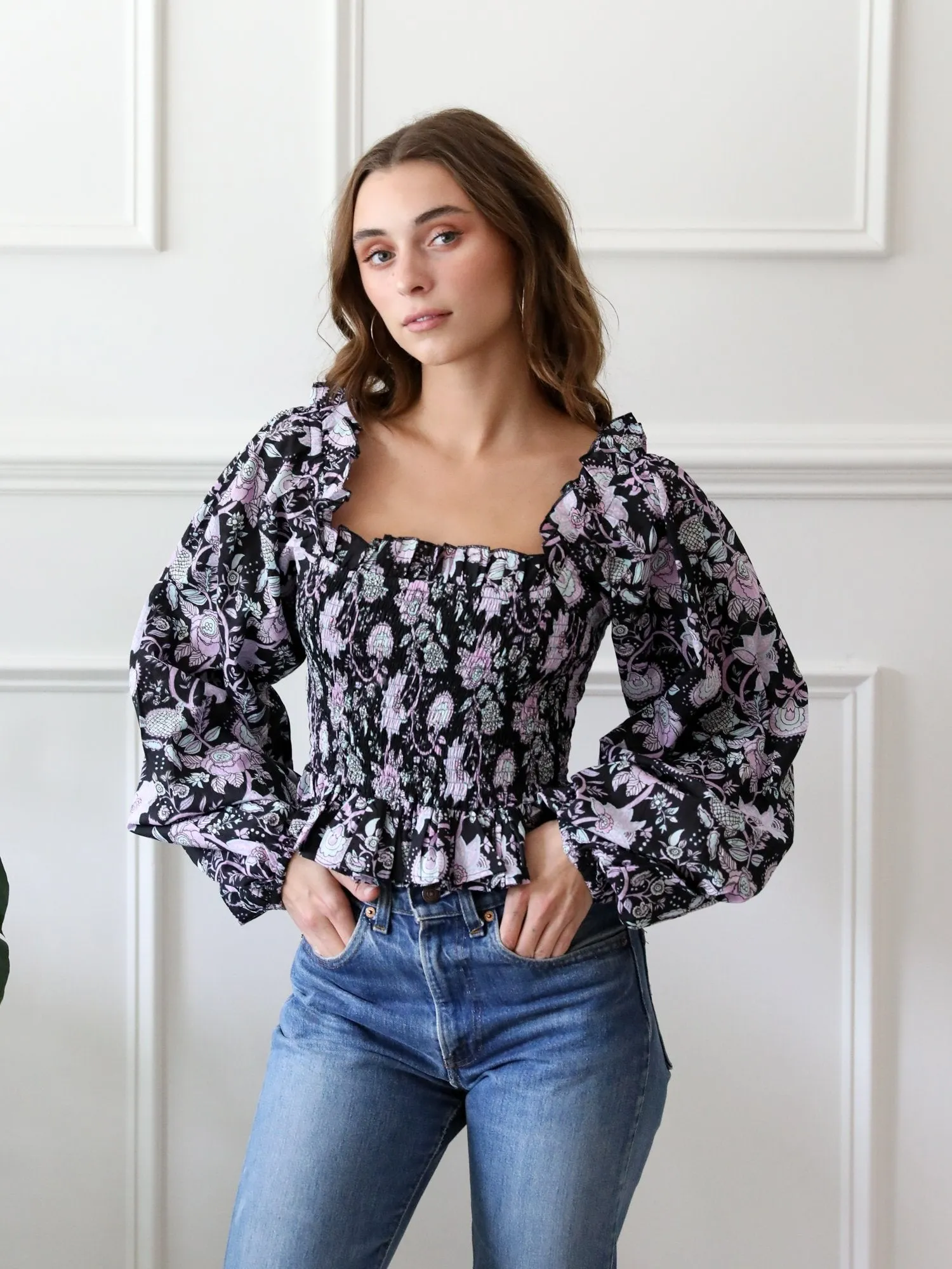 AllDay Comfort Design Odor Resistant Fabric Circe Top in Tropical Night