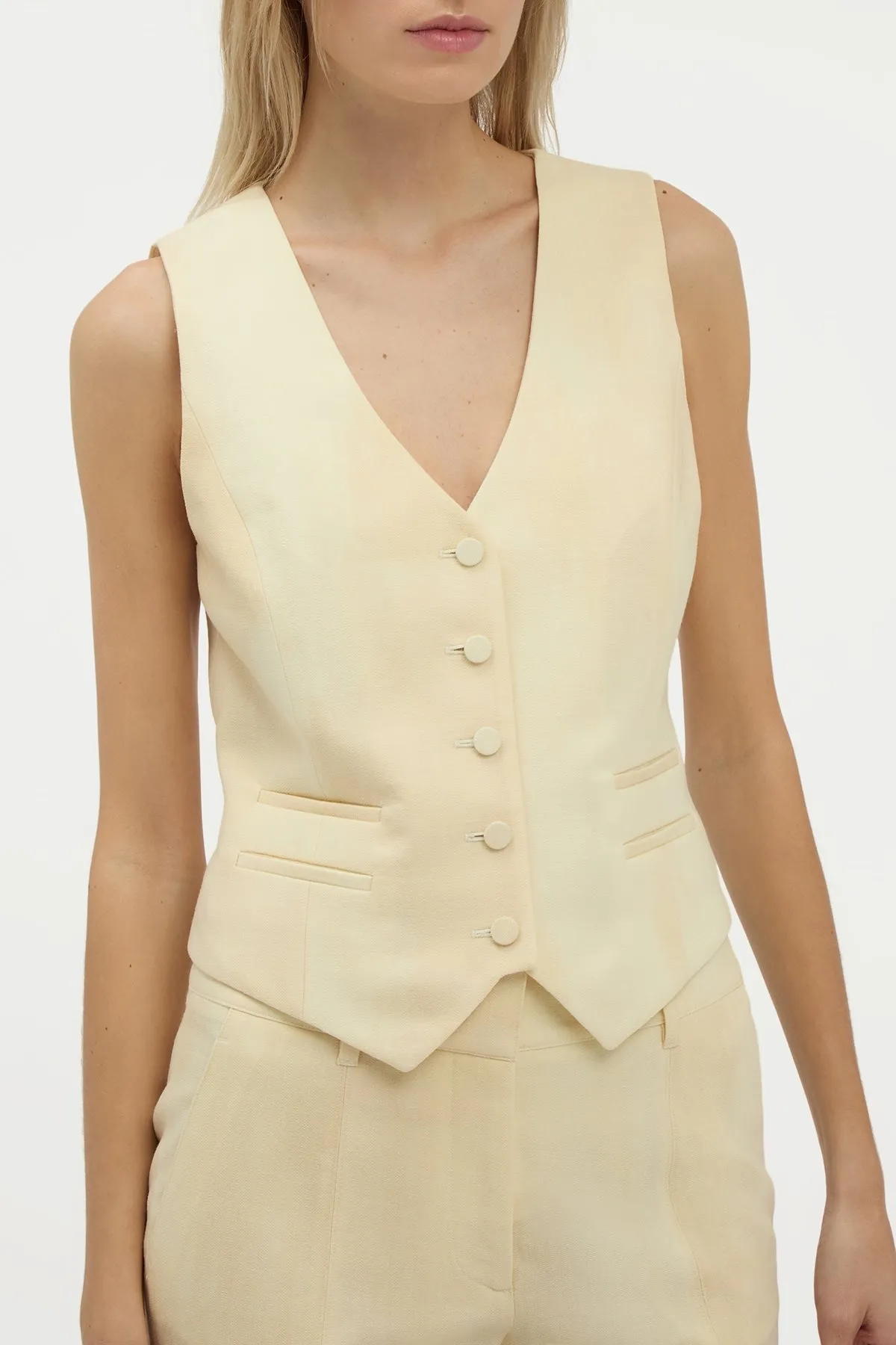 AthleisureCompatible Coleridge Vest in Ivory Virgin Wool