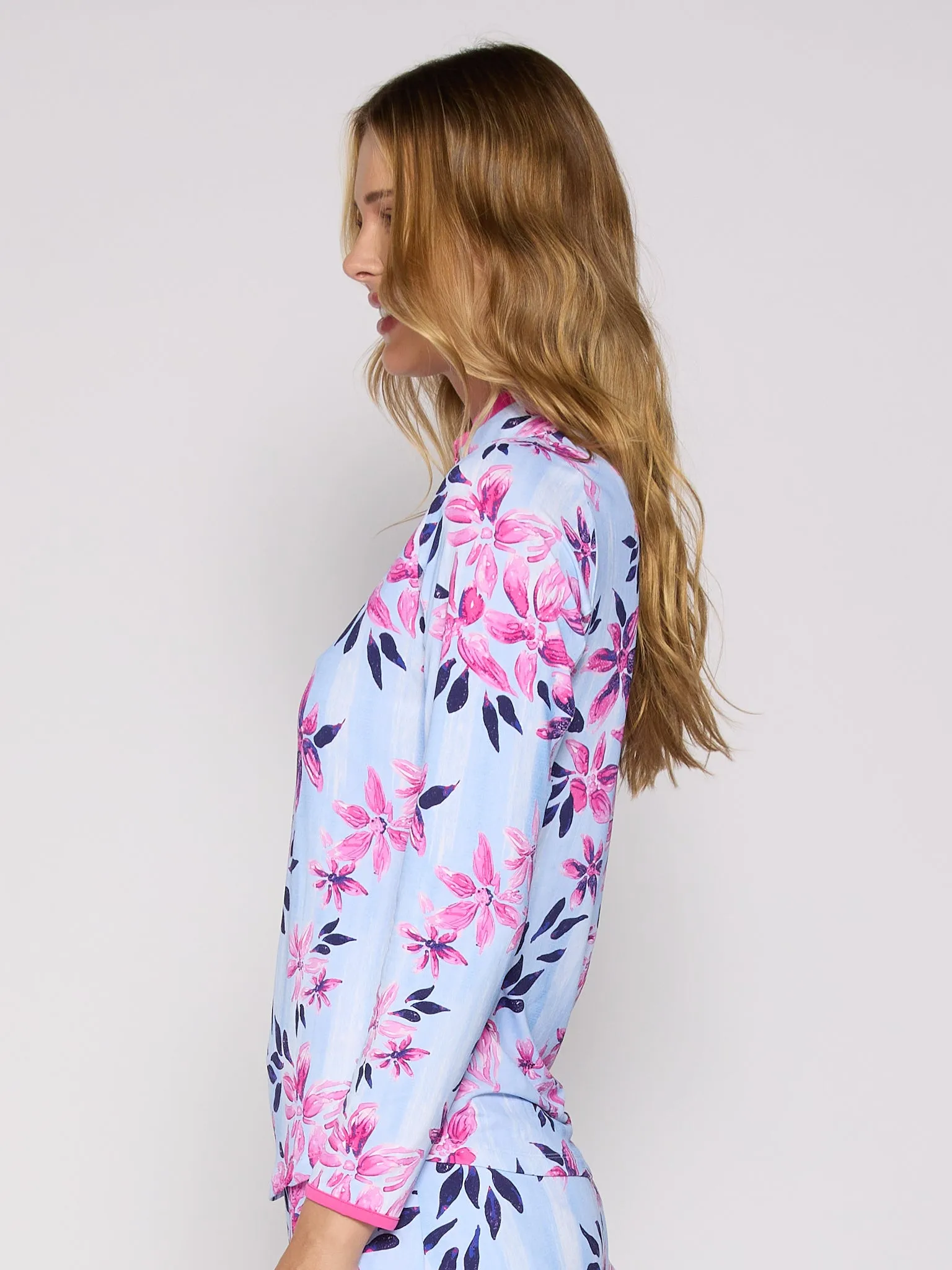 Color Block Trim Quarter Zip Long Sleeve Top In Bamboo Bonded Seam Innovation