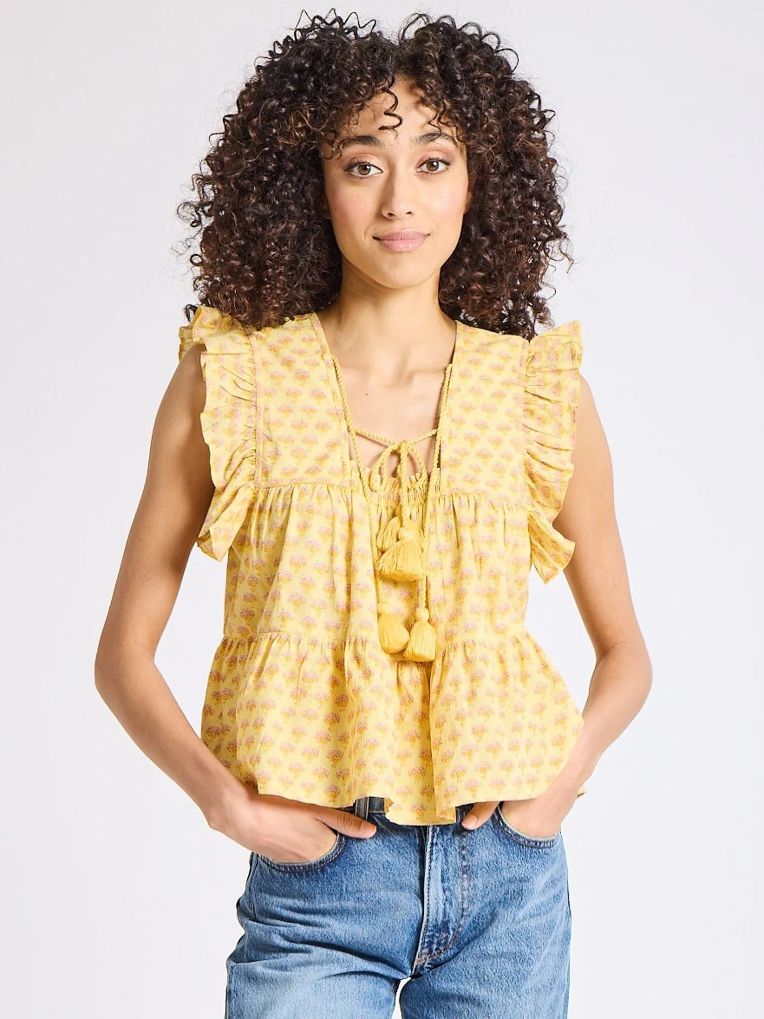 Chelsea Top in Buttercup TaglessDesign CompressionSupportWeave