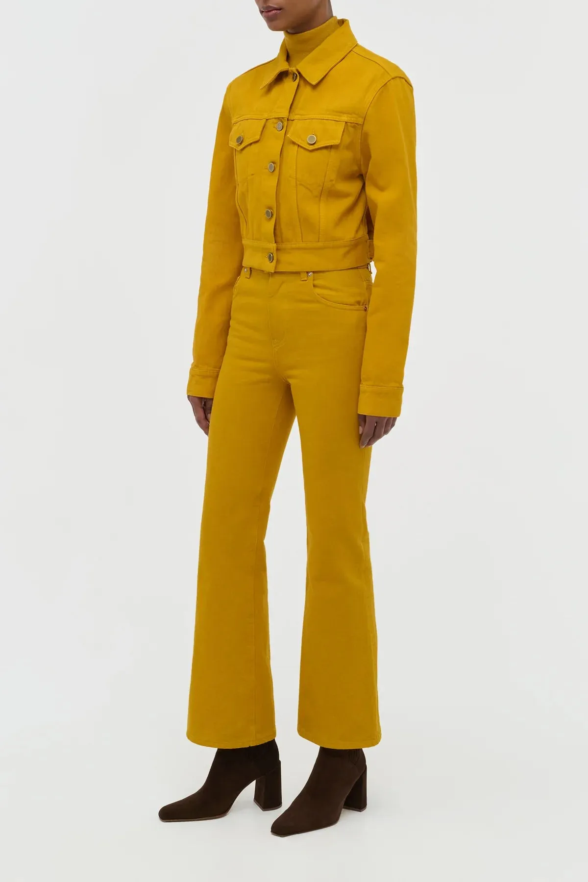 Relaxed Tee Ezra Bootcut Cropped Jean in Golden Birch Recycled Cotton Denim