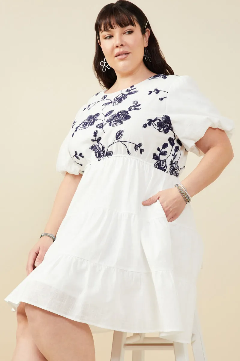 Contrast Embroidered Paneled Dress Elegant Look Boat-Neck