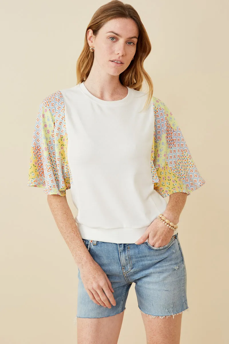 NonIrritating Contrast Print Flutter Sleeve Top