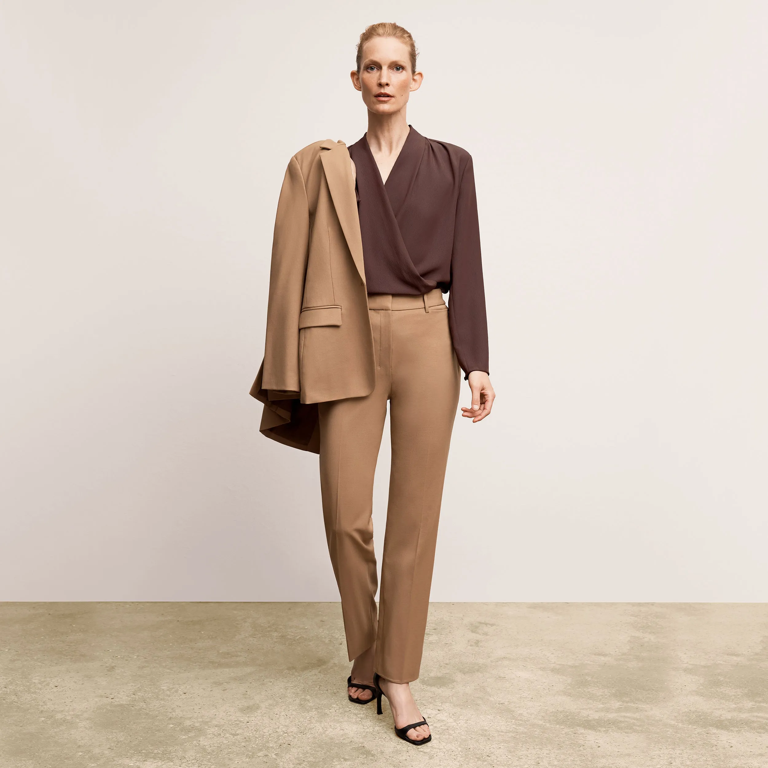 Relaxed Silhouette LayeredCollar Smith Straight Trouser - Washable Wool Twill :: Camel Effortless Style