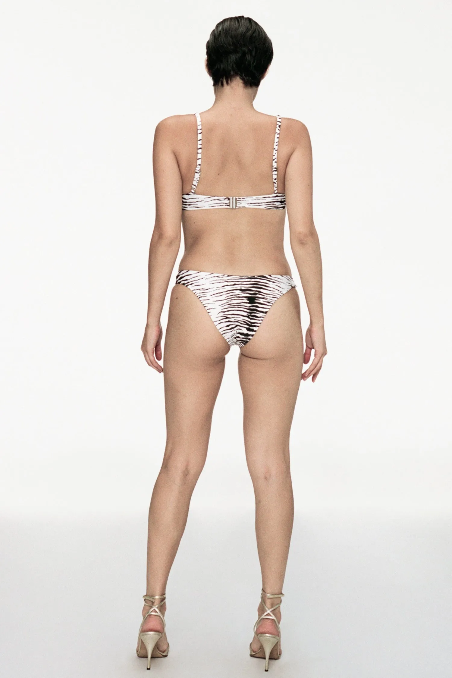 Snag Proof Weave CORA BIKINI TOP - ZEBRA