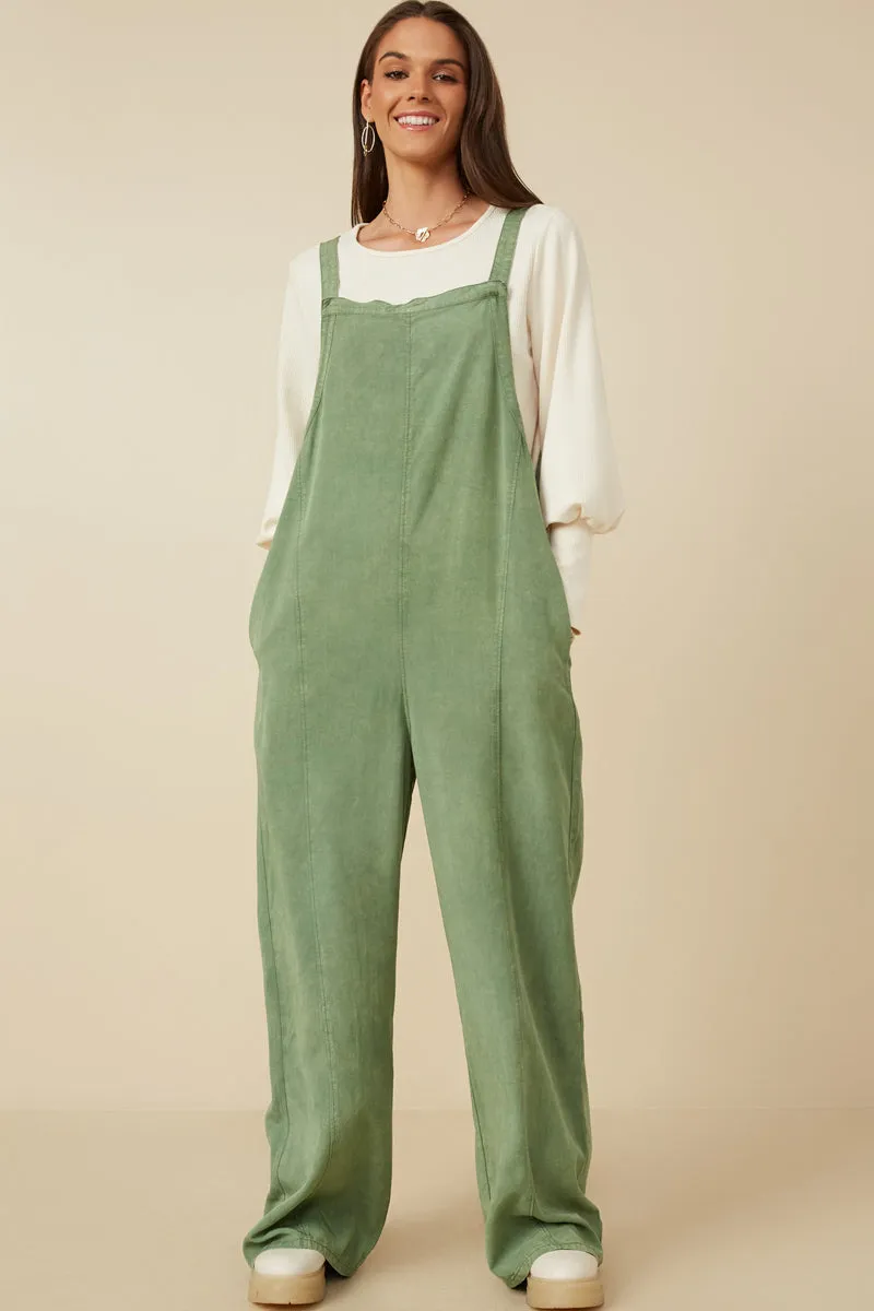 Fashion-Forward Washed Straight Leg Overall