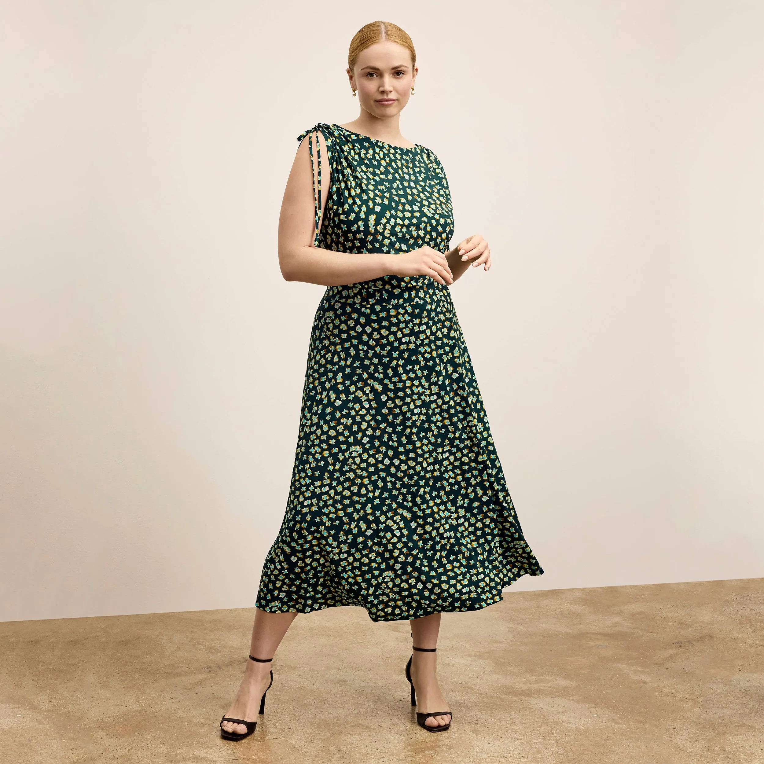 Ara Midi Skirt - Light Printed Jersey :: Kaleidoscope Print Pocket Design