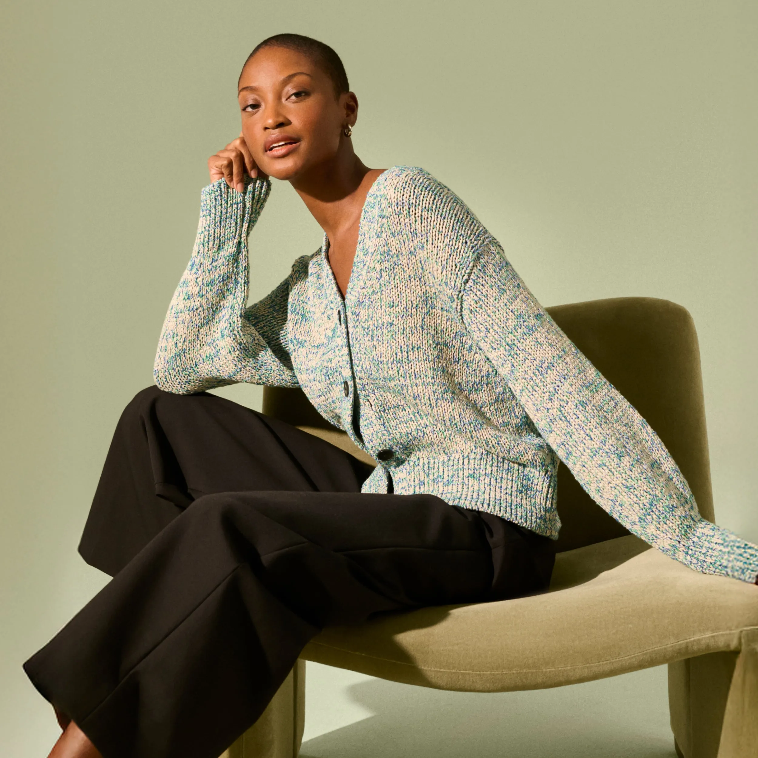 Chic Outfit Ultra Soft Yarn Dakota Easy Luxury Cardigan - Boucle Sweater :: Multi