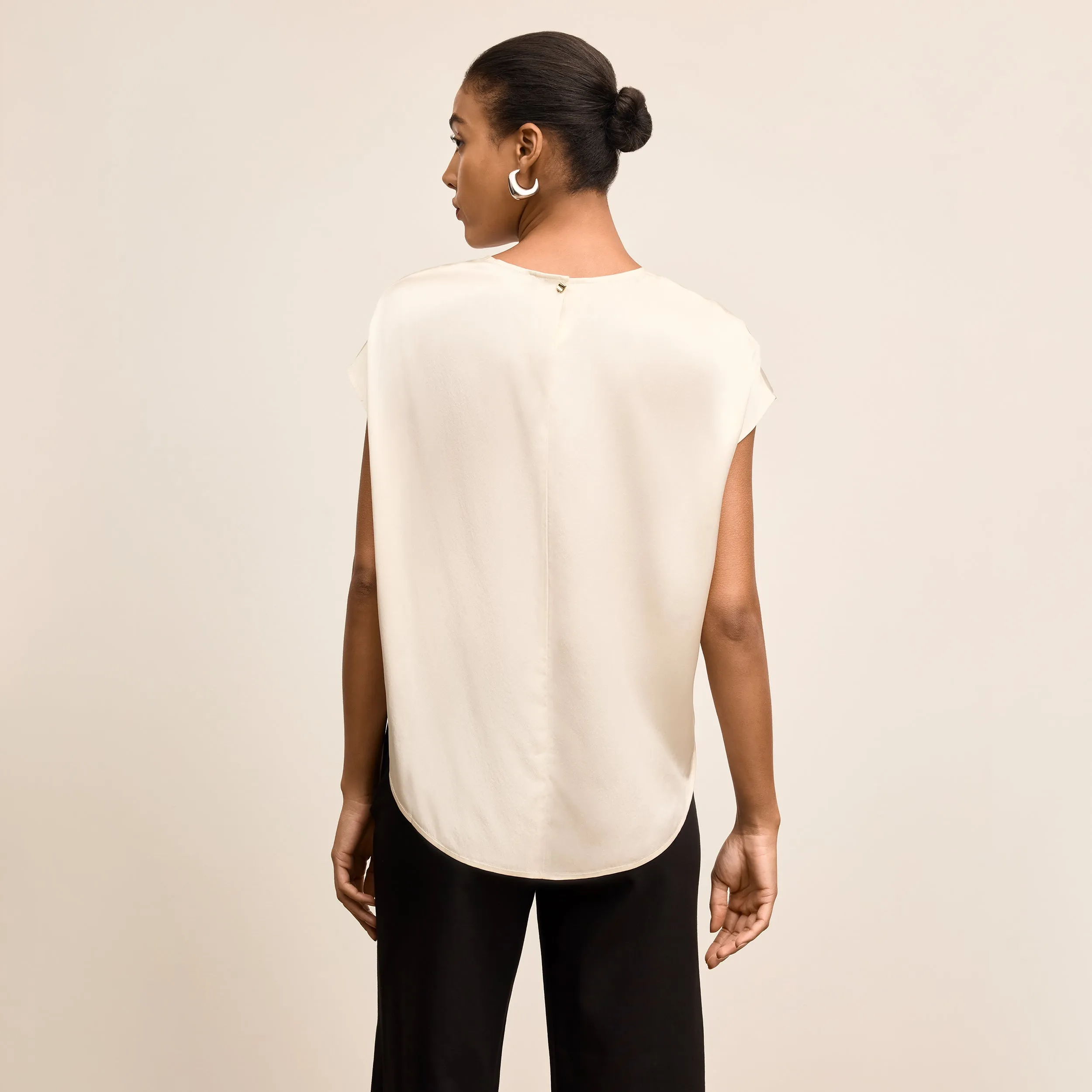 Cozy Layer Didion Drape Top - Washable Silk Charmeuse :: Ivory
