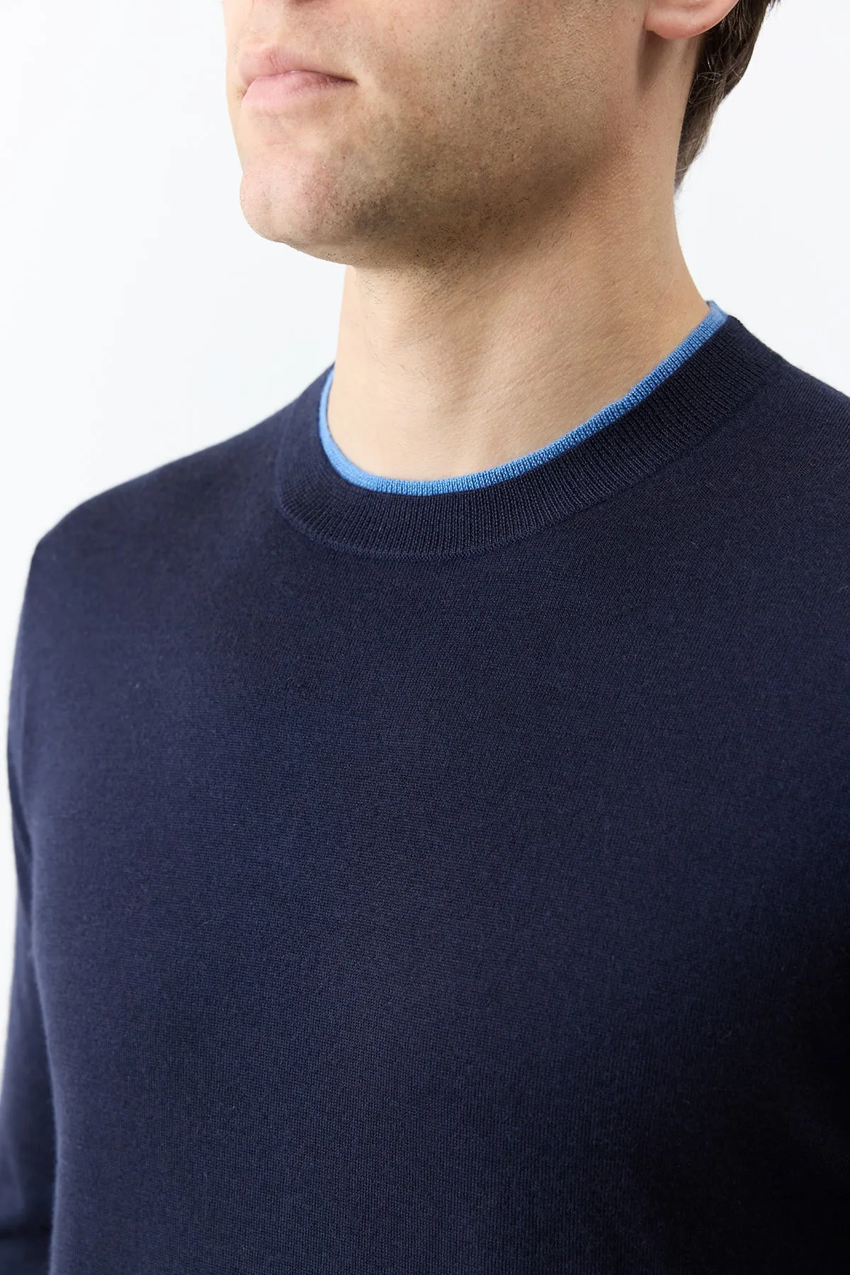 Effortless Look Minimal Shrinkage Wells Knit Sweater in Dark Navy & Sky Cashmere Silk