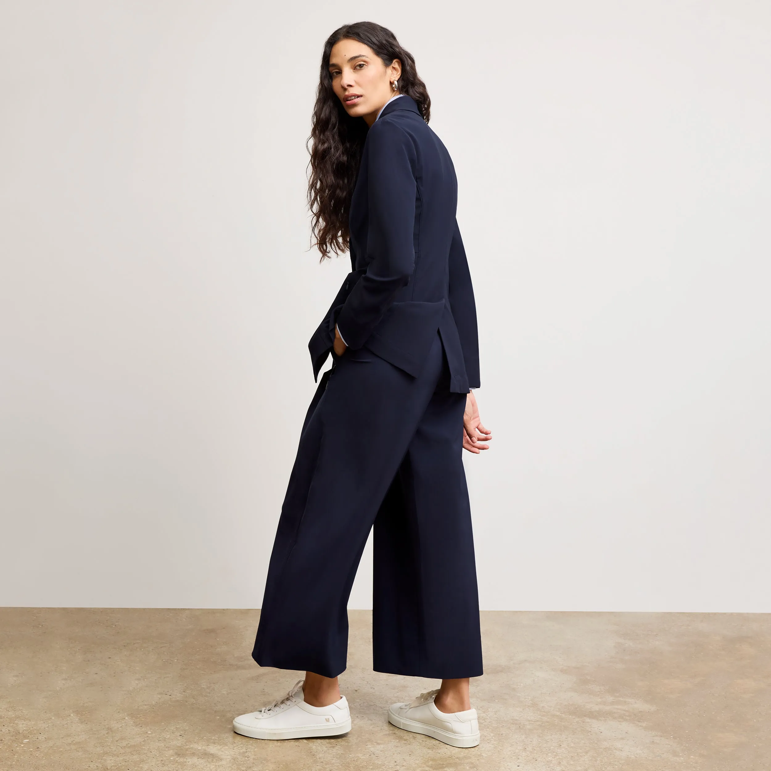 HighDensity Weave Comfortable fit Elena Travel Culotte - OrigamiTech :: Dark Navy