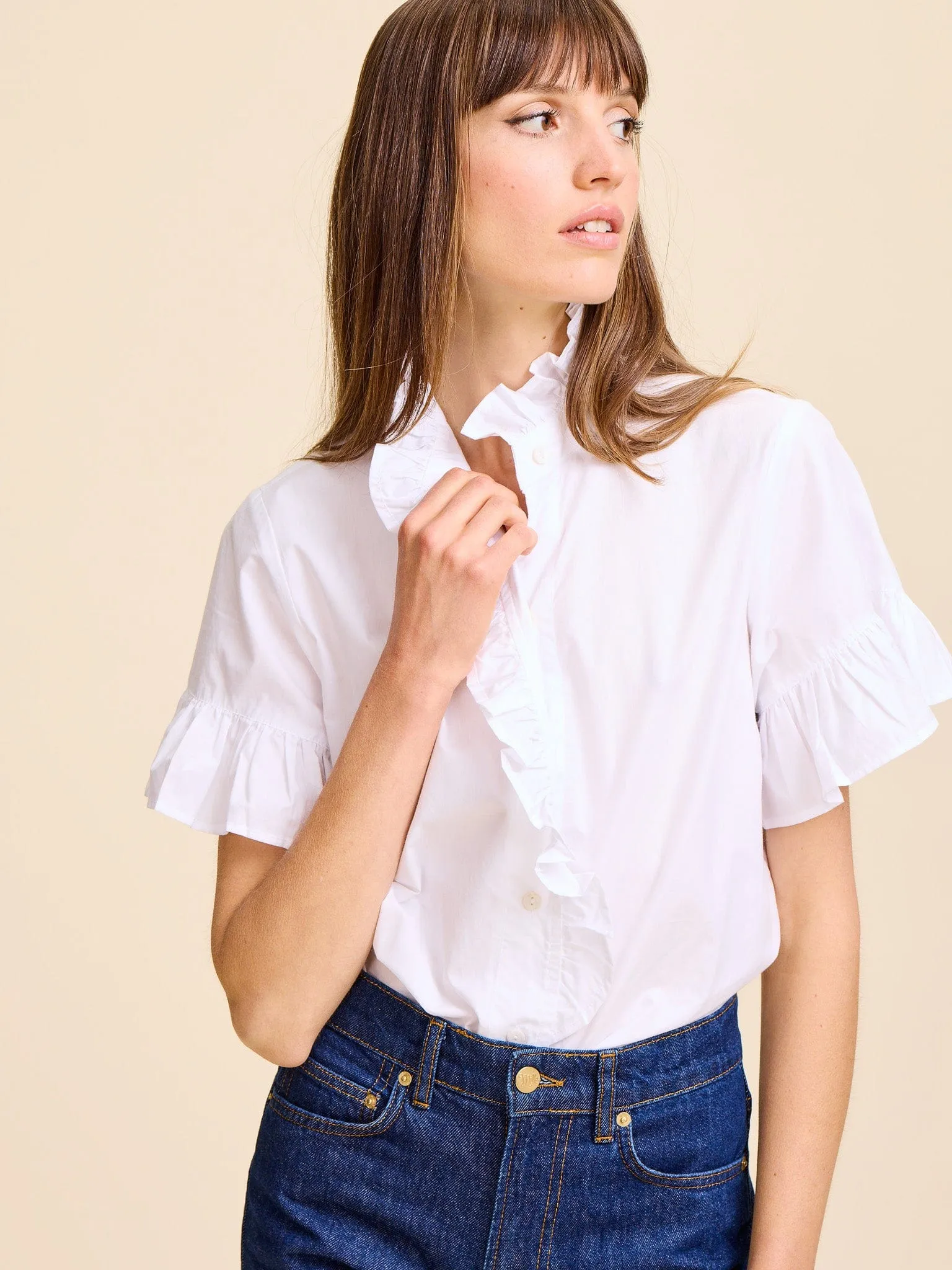 Vanessa Top in White Sporty Design Adjustable Hem