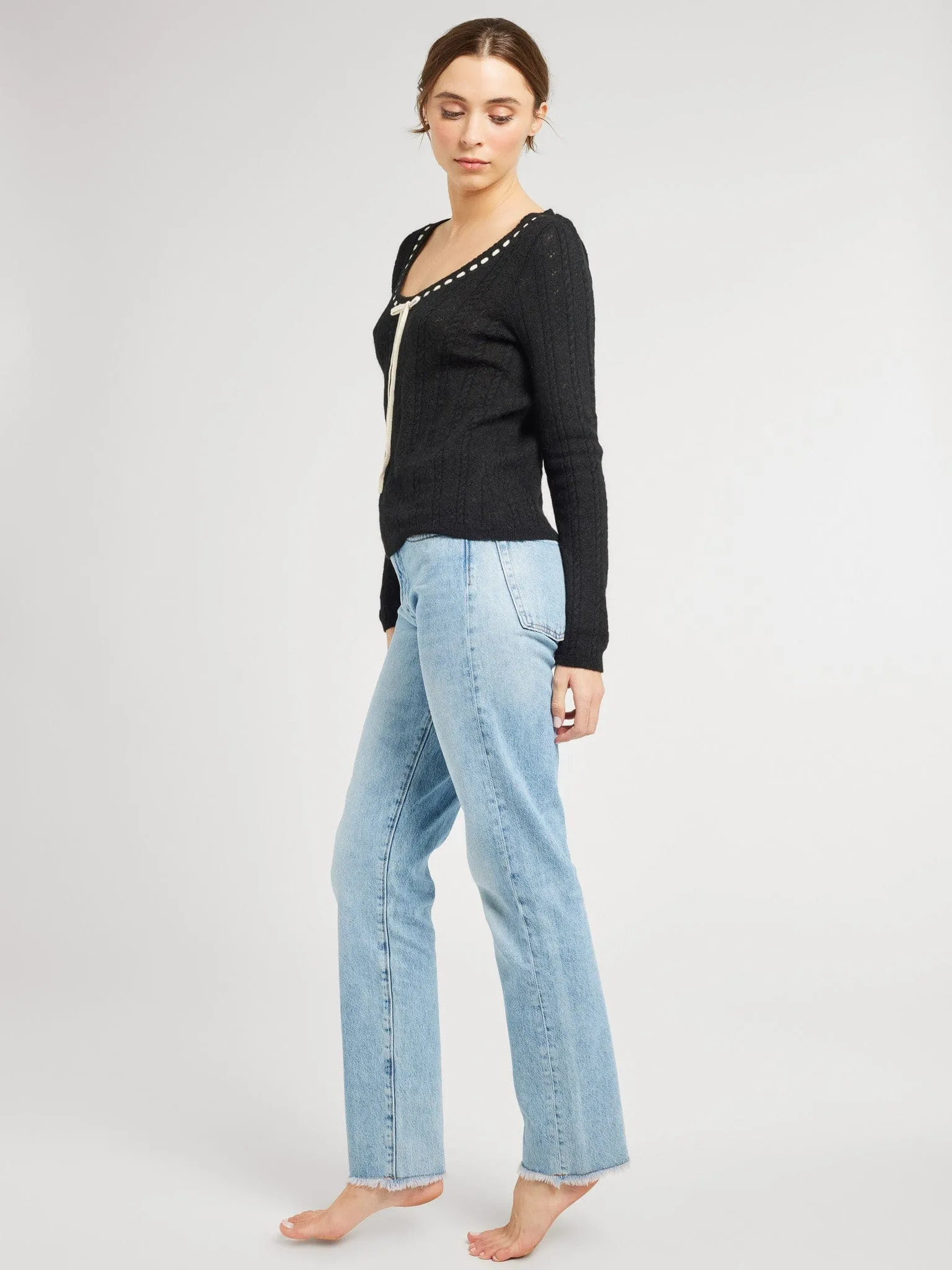 Versatile Design Margaret Pullover in Black