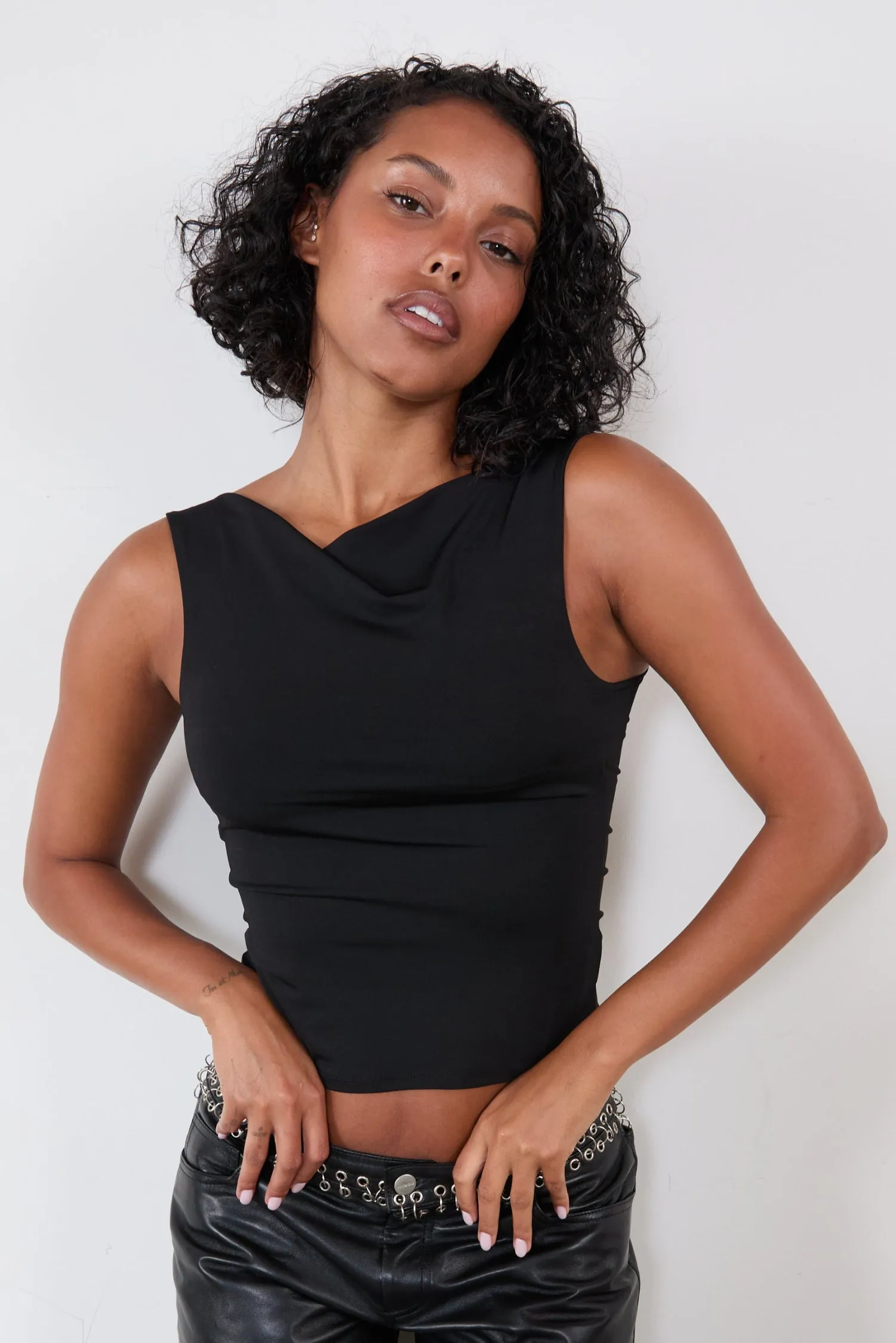 LANI TOP - BLACK Fleece Pullover