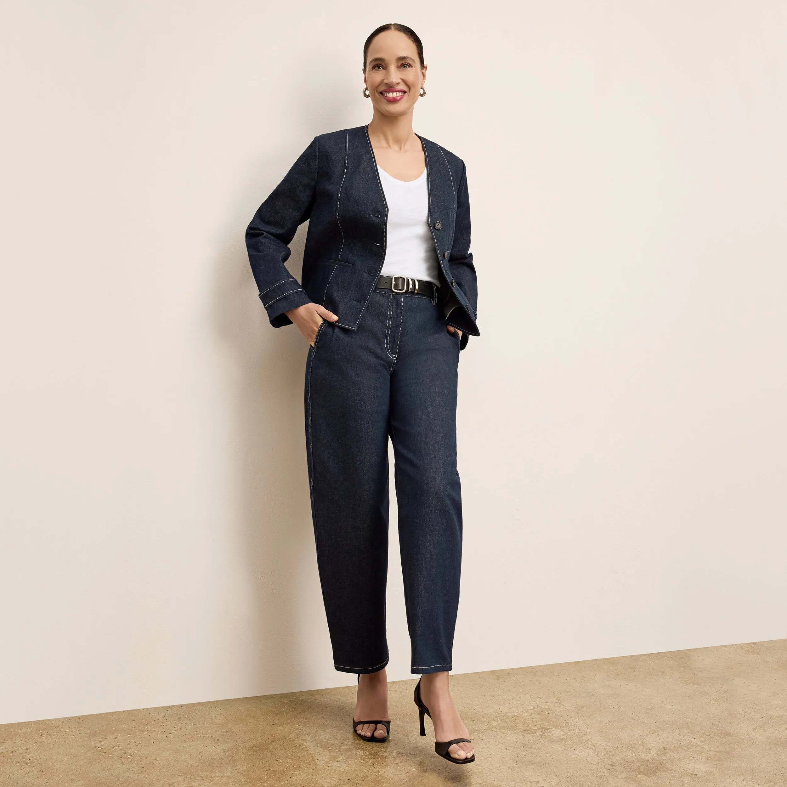 Circular Knit ChafeFreeEdging Ayla V-Neck Jacket - Stretch Denim :: Midnight Wash