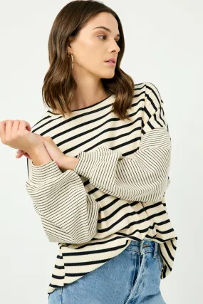 Contrast Stripe Sleeve Textured Knit Top FeatherlightConstruction