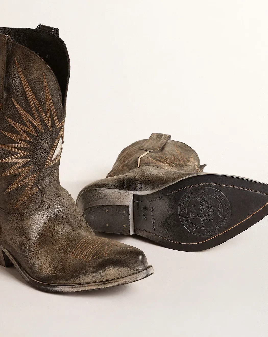 Water Repellent Finish Biodegradable Fiber Blend GOLDEN GOOSE LOW WISH STAR BOOTS