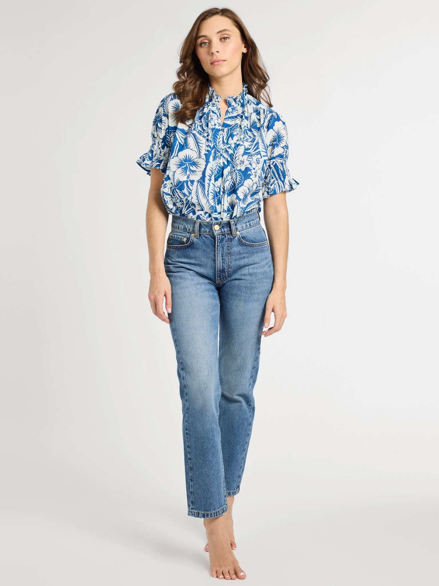 Minimalist Aesthetic retro look Marnie Top in Blue Hibiscus