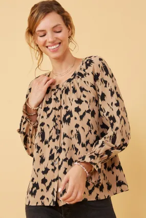 Fashionable Shirt Layered Placket Design Abstract Print Cinch Cuff Buttoned Blouse