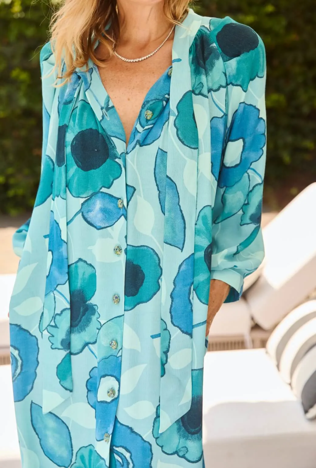 Temperature Control Technology HighDensityFoam Bow Housecoat - Aquamarine