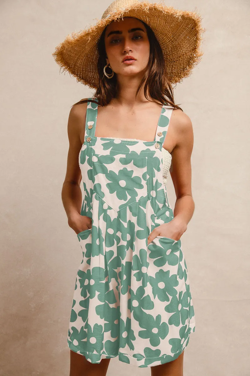 Quick-Dry Material Recycled Polyester Blend IB1162-38 | FLORAL PRINTS TUCK DETAIL SHORT OVERALL WITH POECKET