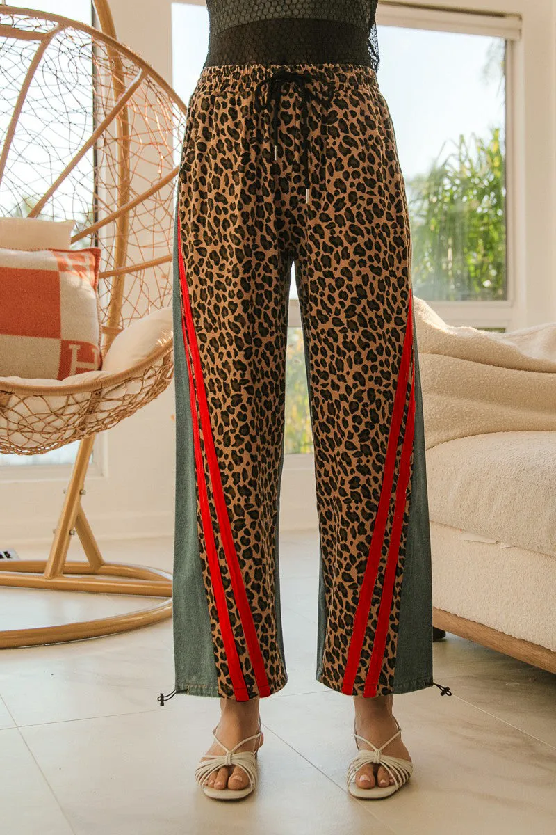 IB1608R-01 | WASHED LEOPARD AND DENIM MIX AND MATCH JOGGER PANTS Seamless Waist Technology