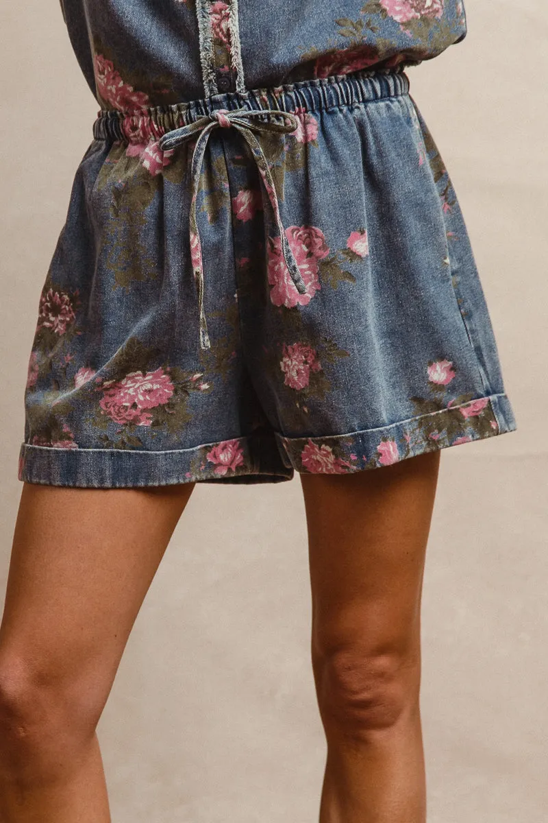 Low Bulk Material IB1681R-01 | FLORAL PRINTED DENIM SHORT PANTS WITH POCKET