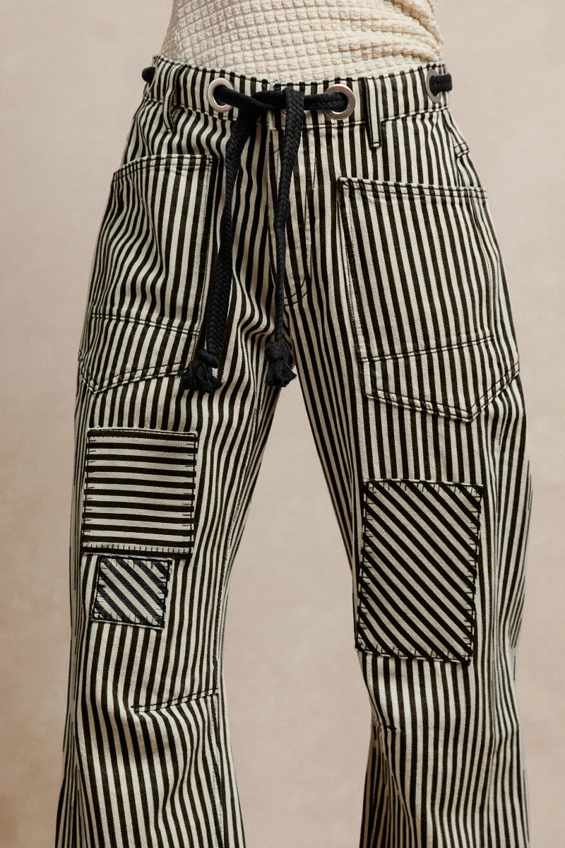 IB1717-01 | STRIPED TWILL BARREL PANTS Water Resistant Finish