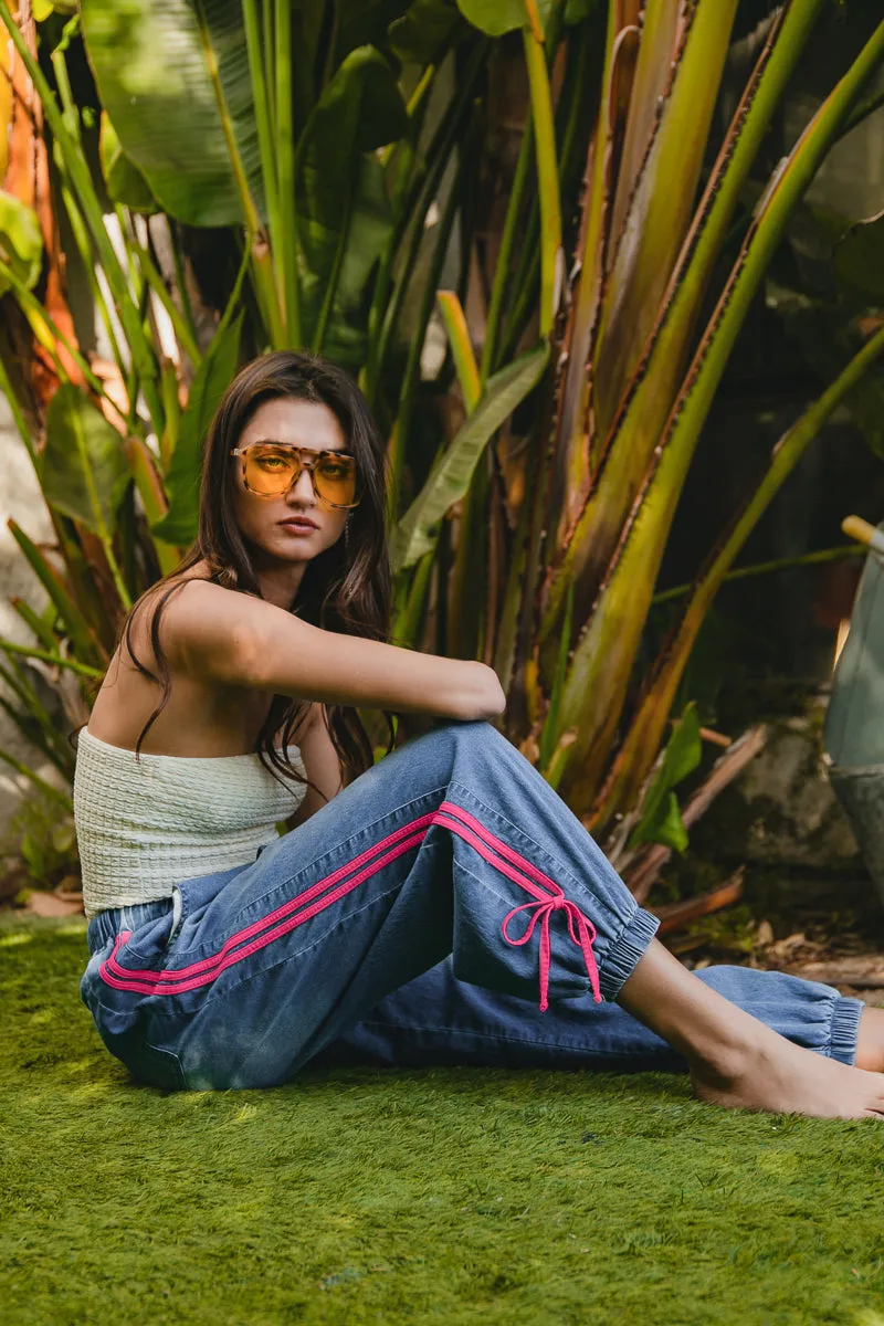 No Wrinkle IB1756-01 | STRIPED TAPE DETAILS WITH BOT TIED POINT ELASTIC WAIST DENIM PANTS