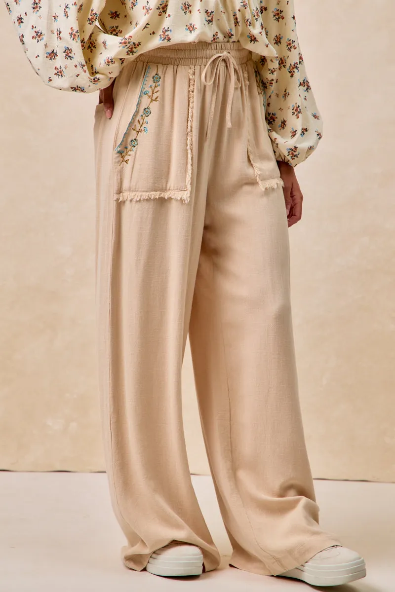 Layer Essential IB1844K-01 | FLORAL EMBROIDERED SOLID PANTS WITH WAIST ELASTIC