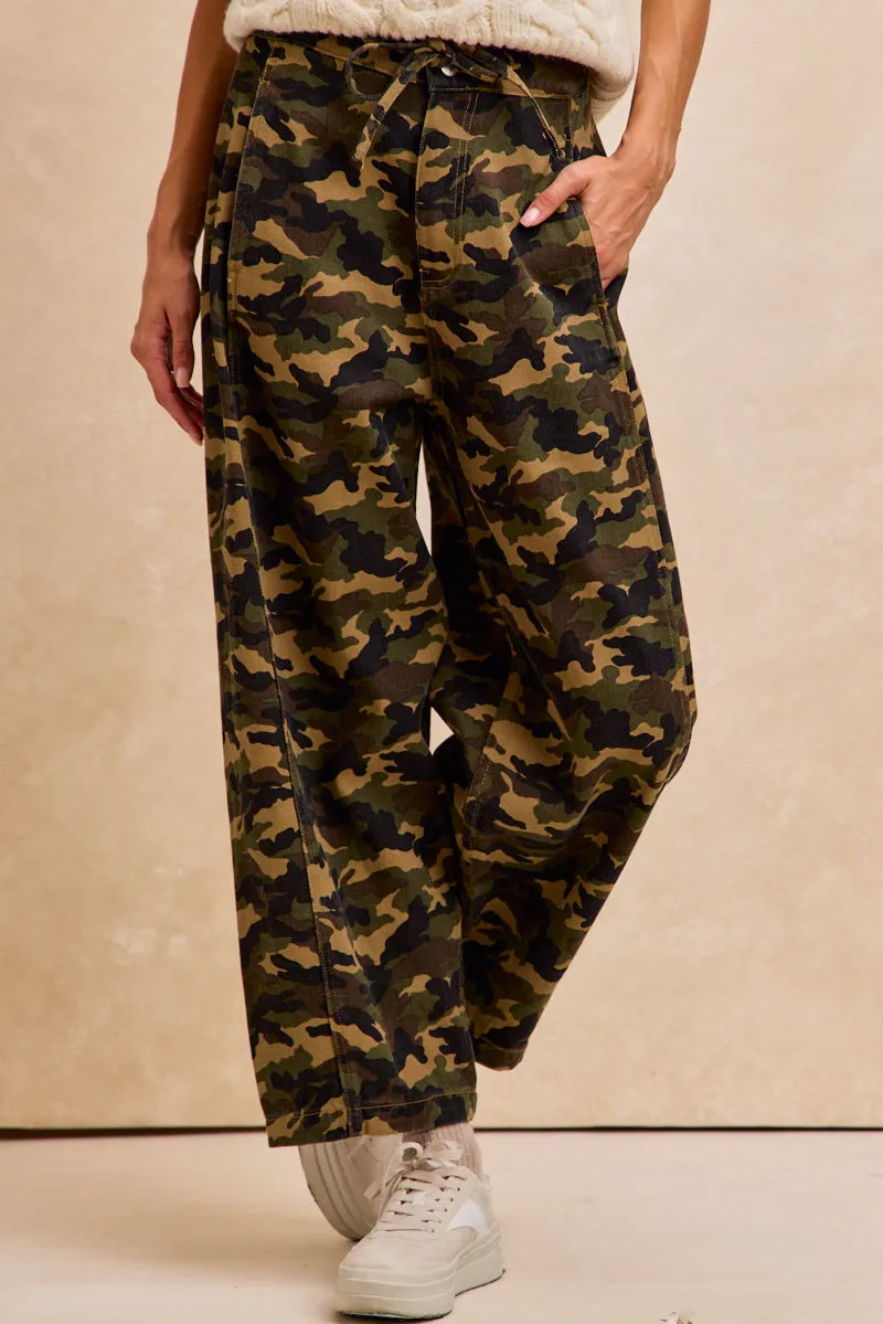 IB1861S-03 | CAMO PRINTED HIGH WAISTED DRAWSTRING PANTS LightweightDesign
