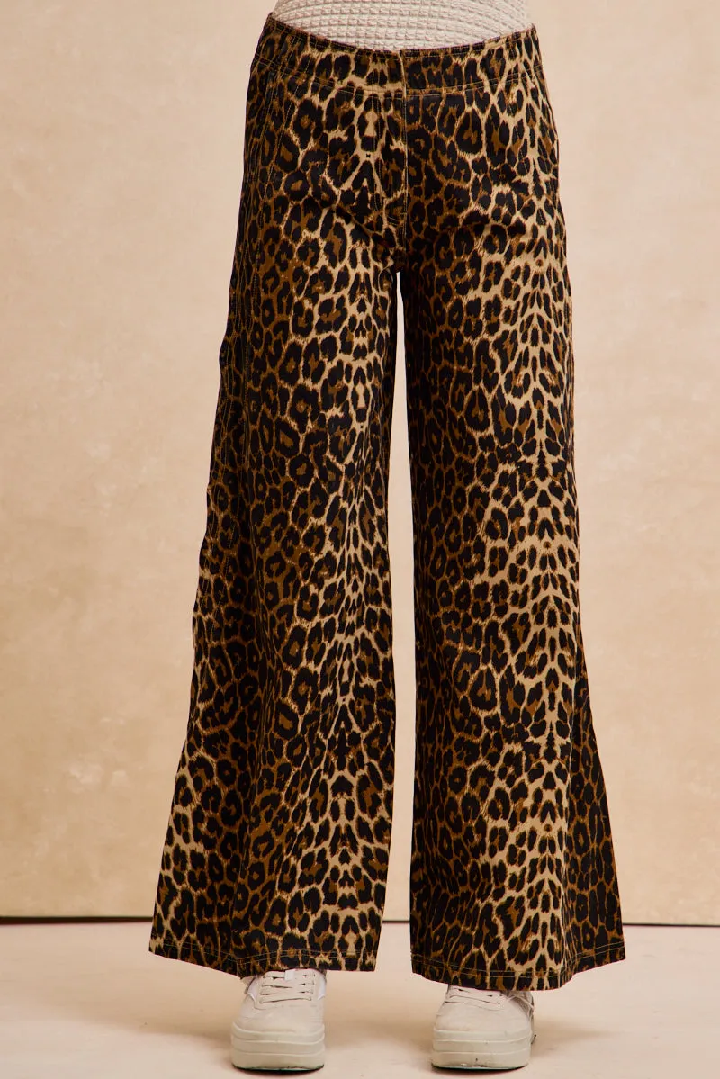 Hidden Zip Pockets IB1862S-03 | WAVY SIDE EDGE DETAIL WIDE LEG LEOPARD JEANS