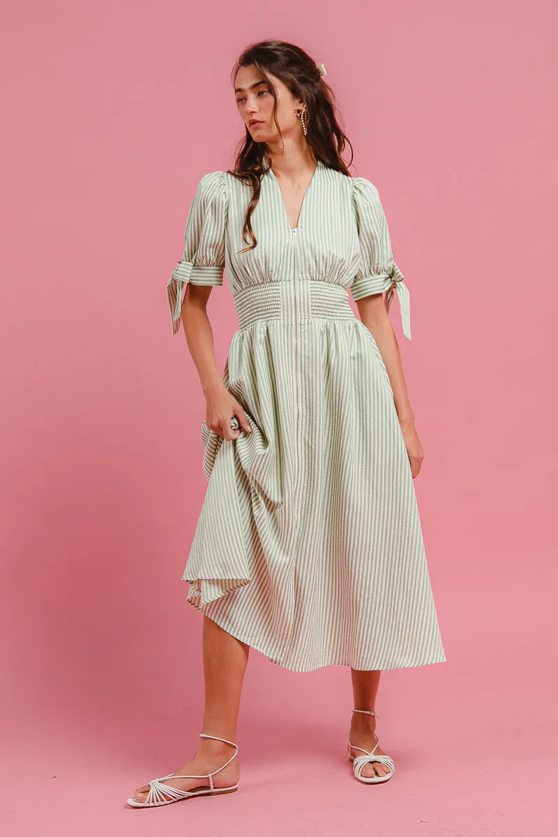 ID1993-01 | TEXTURED STRIPE WAIST SMOKING DETAIL ZIP-UP DRESS Sunday Walk Style Effortless Layer