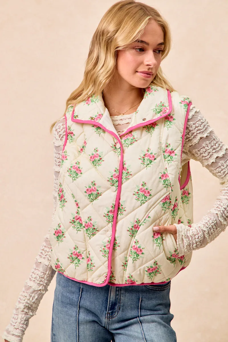 IP6755G-11 | FLORAL PRINT PIPING DETAIL QUILTED VEST Mid-rise fit