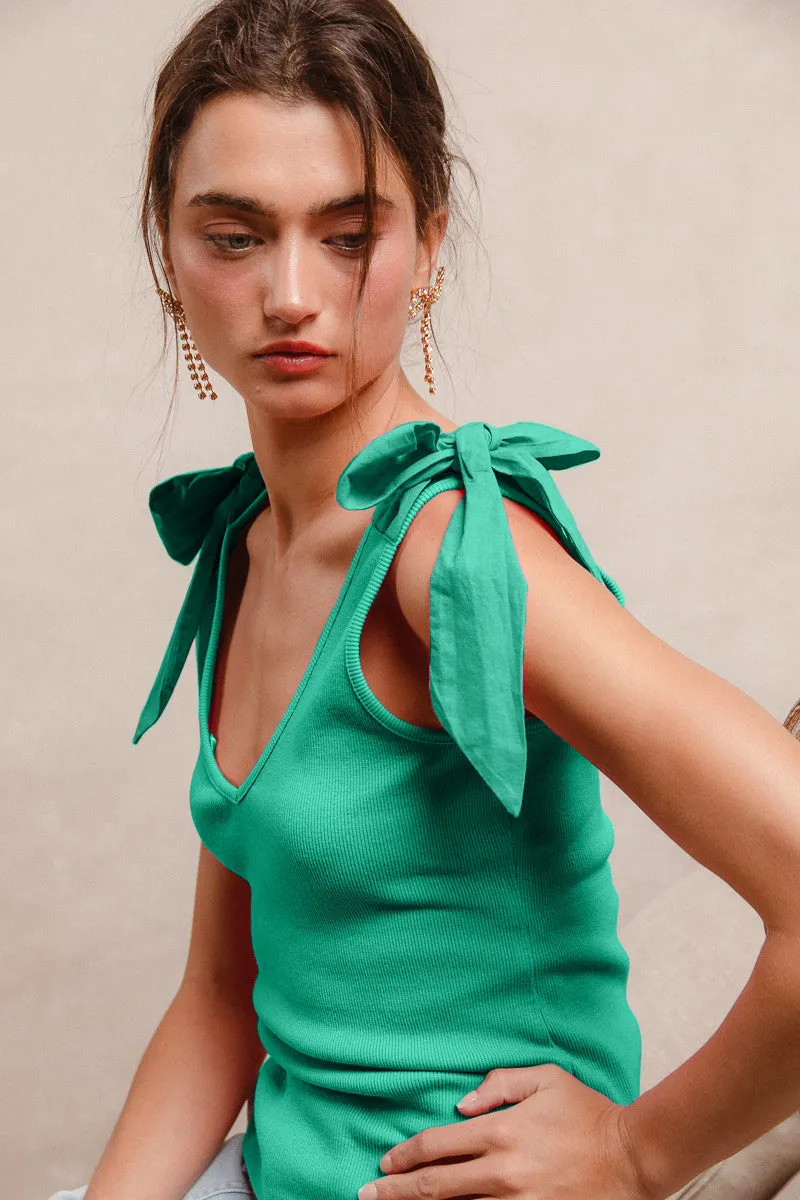 Magnetic Closure System AntiStaticFinish IT1620-01 | RIB KNIT SHOLDER TIED BOW V NECK SLEEVELESS TOP